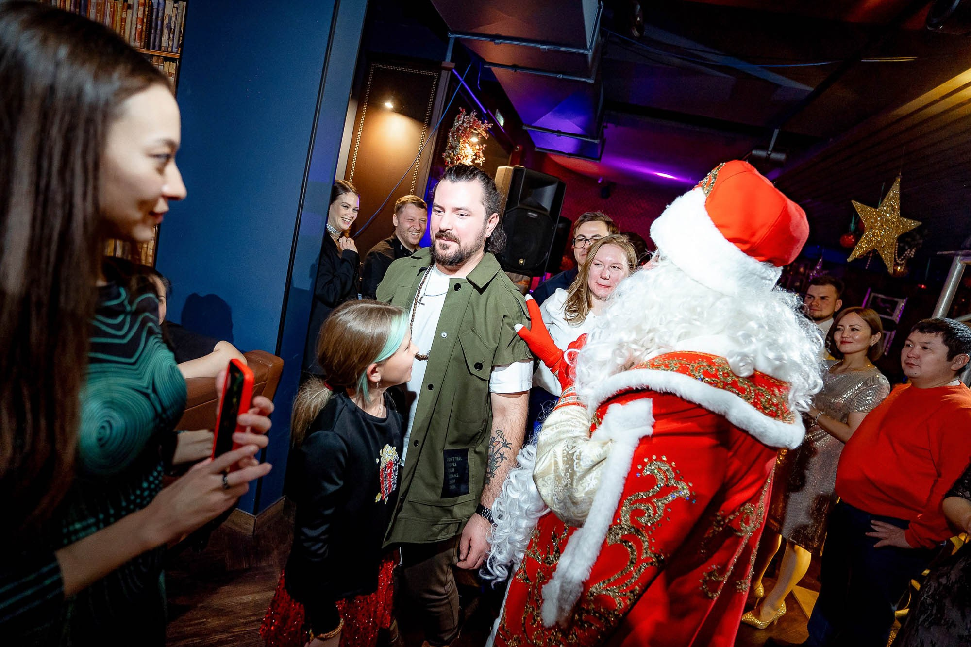 Новый год 2024 в Peoples. Сергей Кошкин. Репортажная и ивент-фотография в Сургуте