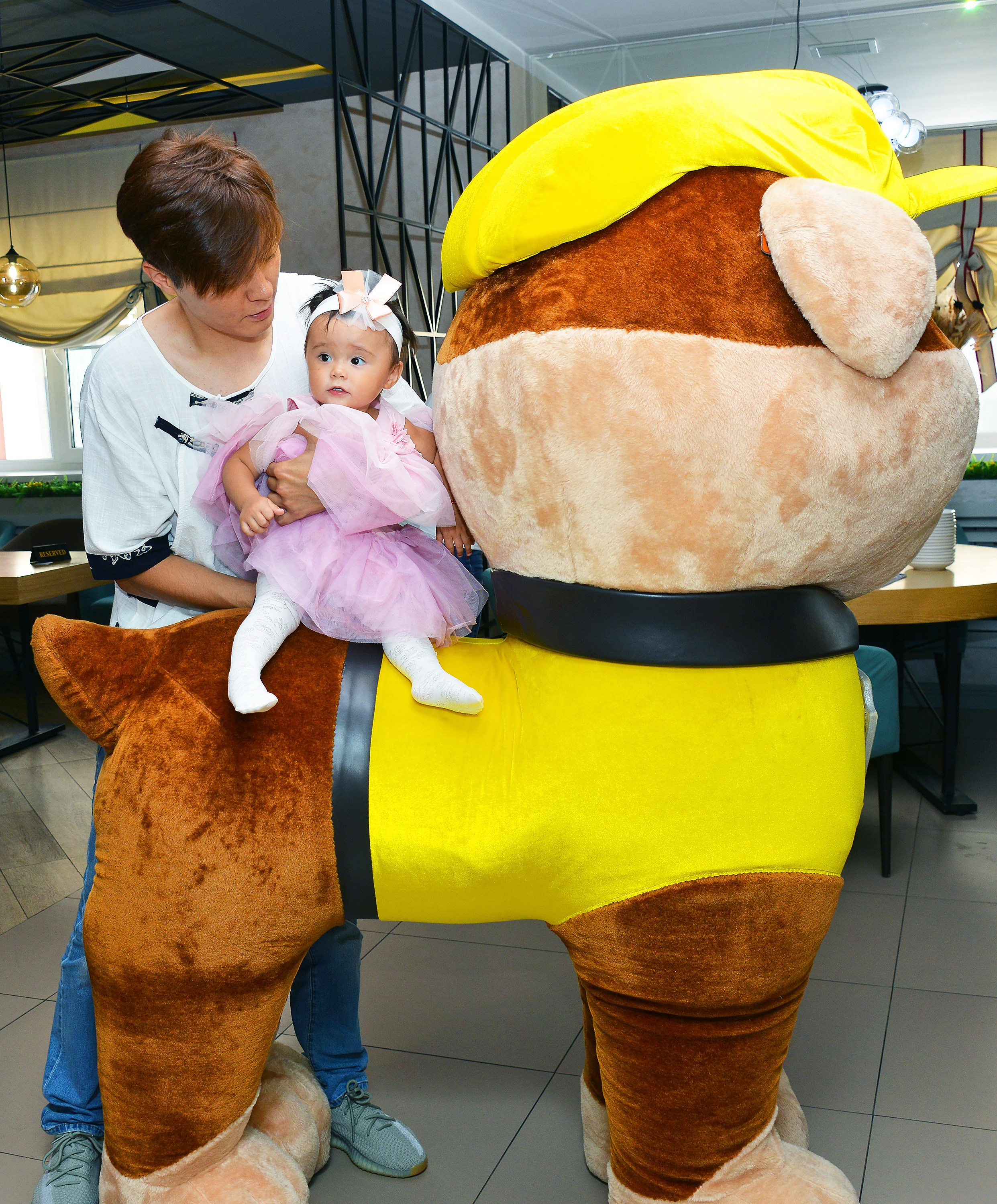 Дети-5 (Адель-1годик). Фотосъёмка. Фотограф Сергей Авдеев-семейный и детский фотограф в Алматы