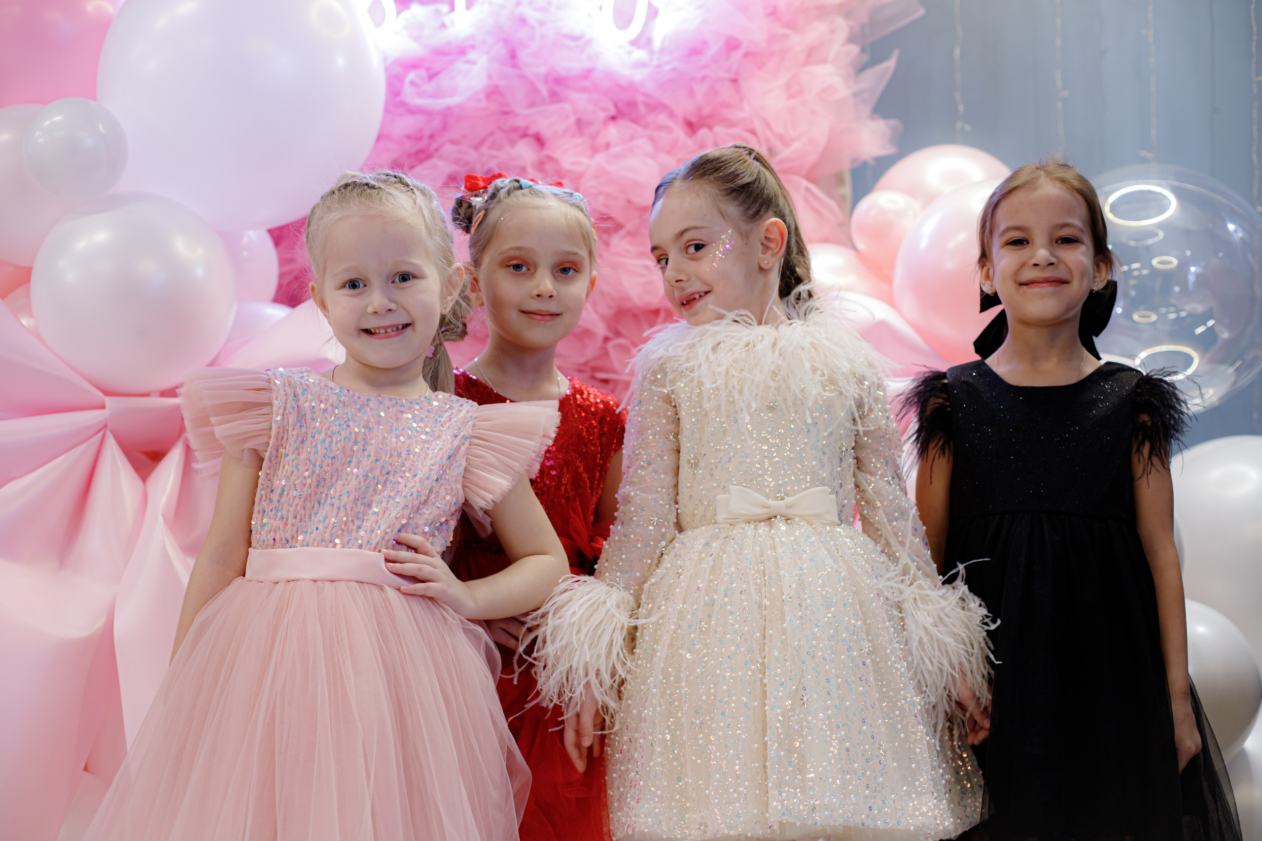 ASIA'S BIRTHDAY PARTY. Photokarish