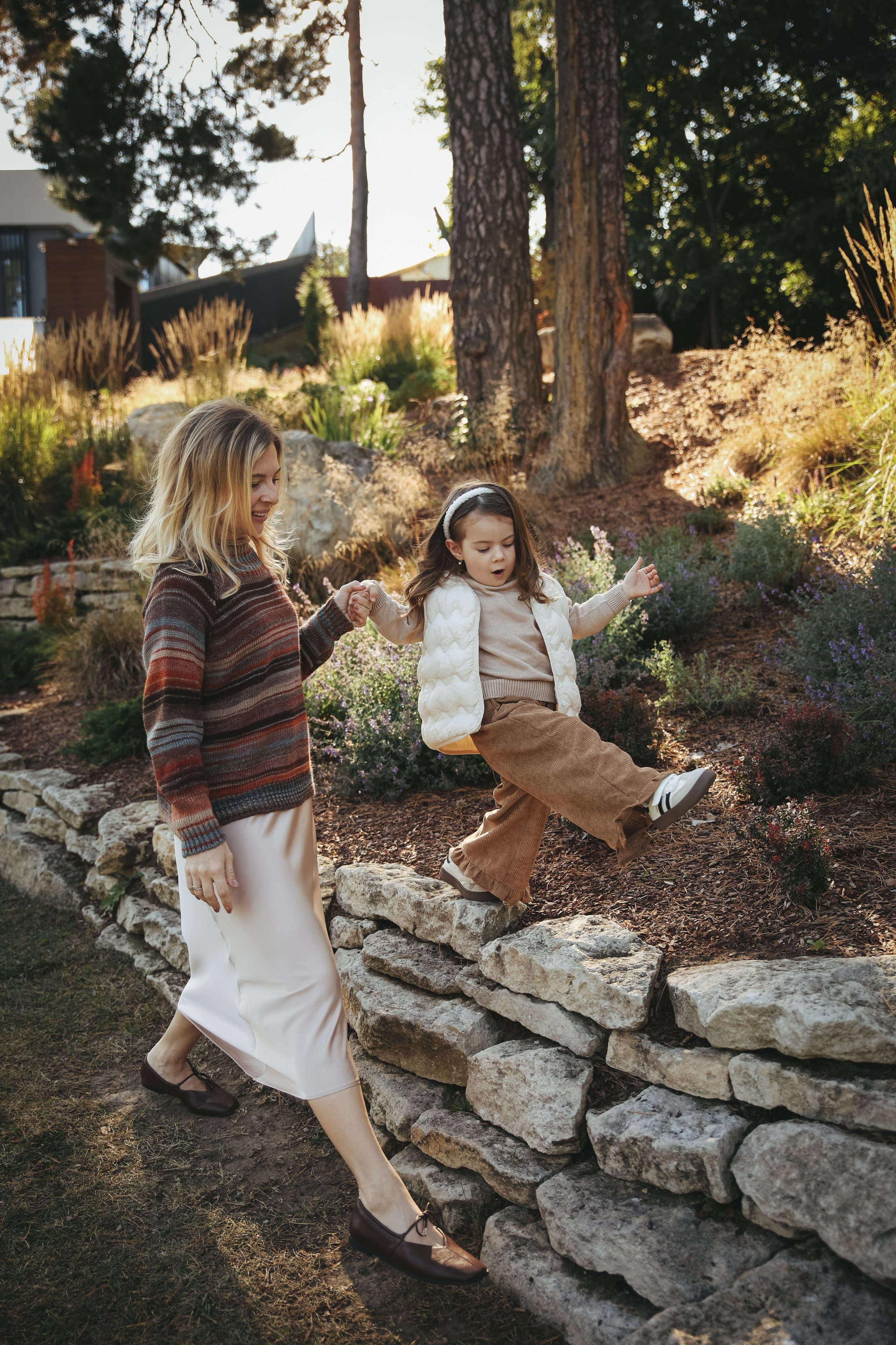 Семейная фотосессия фотосессия на день рождения мама и дочка. Фотограф Владимир Москва