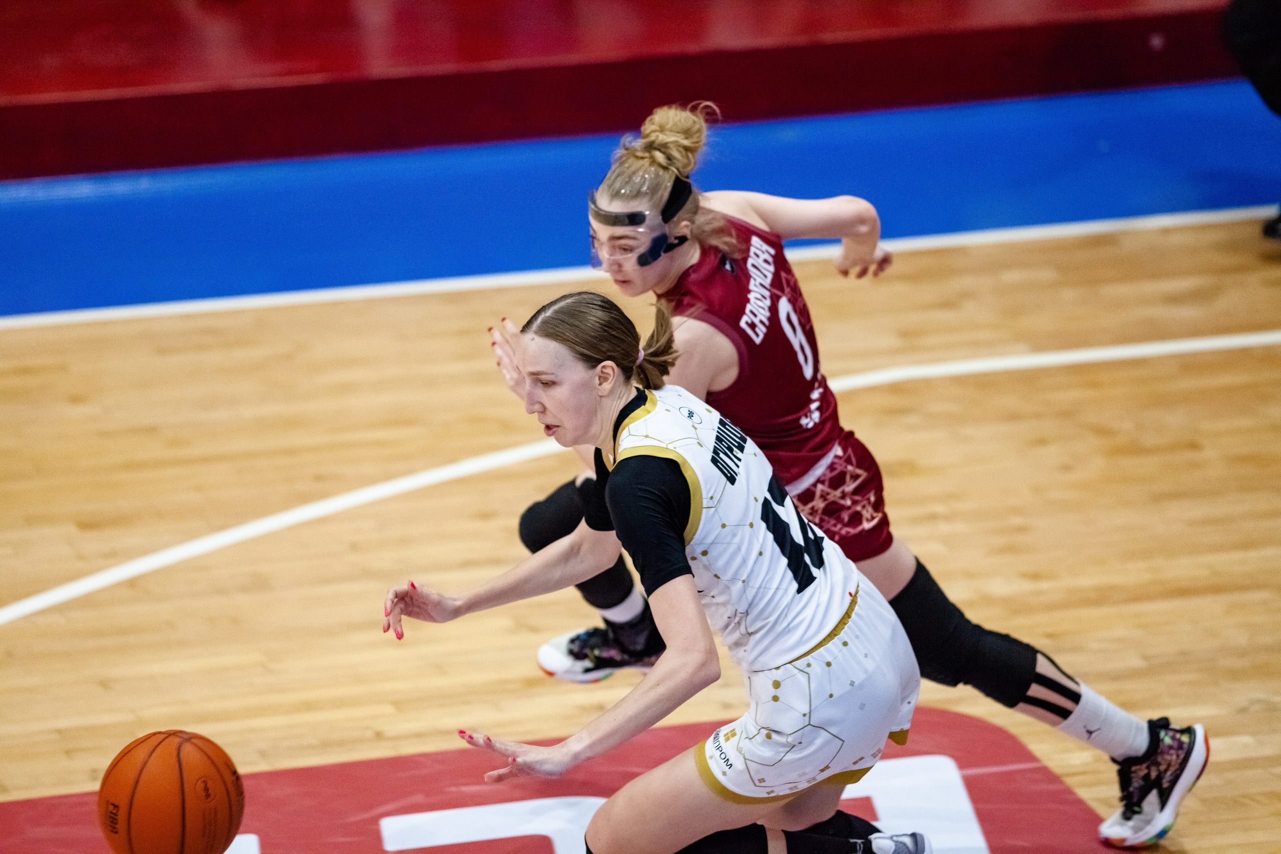 ЧГУ-Атланта — Славянка. Фотография