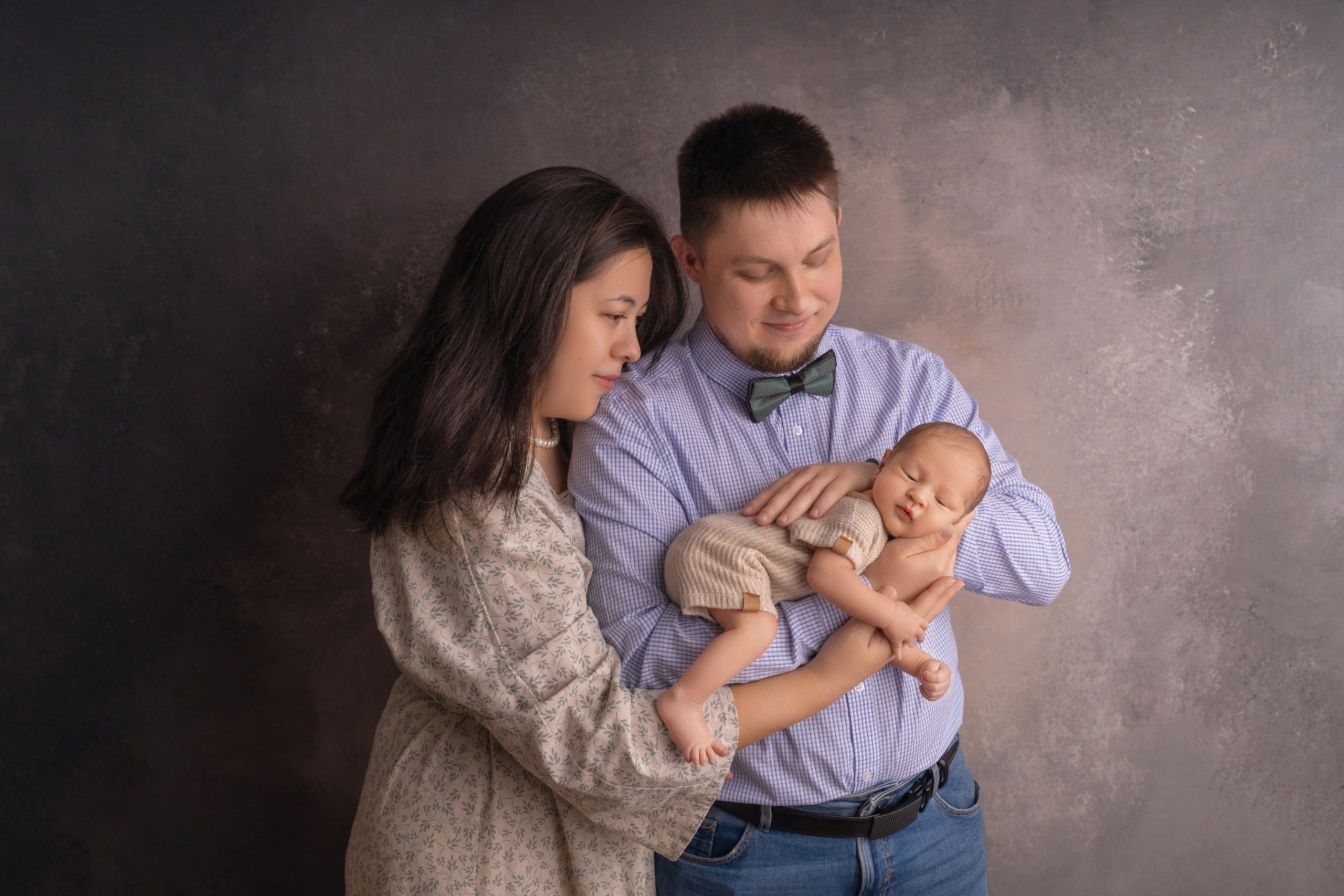 Семейные кадры от Elvira Kamaeva. Фотограф новорожденных малышей в Омске и Омской области Эльвира Камаева