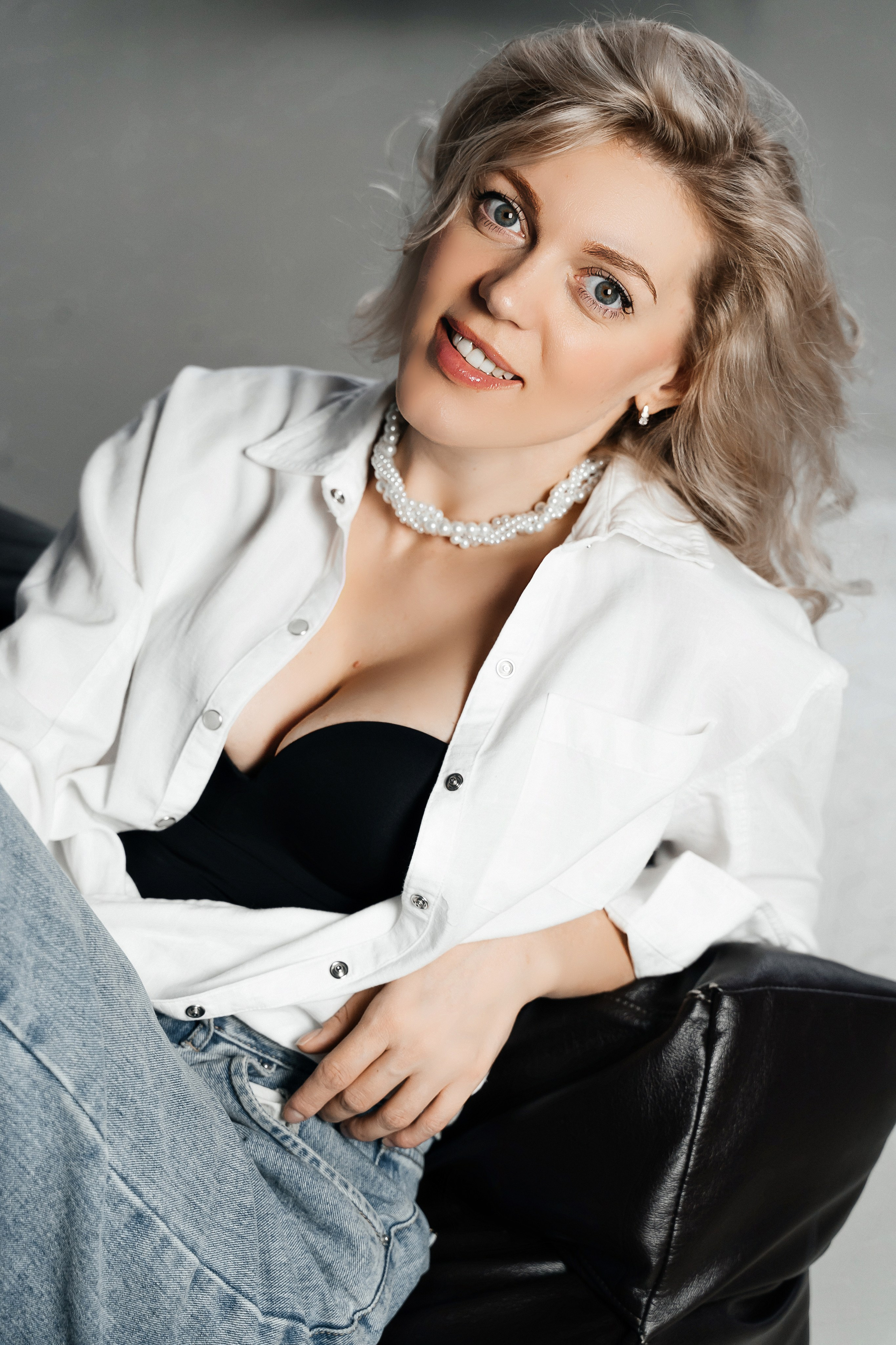 Съемки в интерьере студий. Виктория Алпеева — фотограф по любви