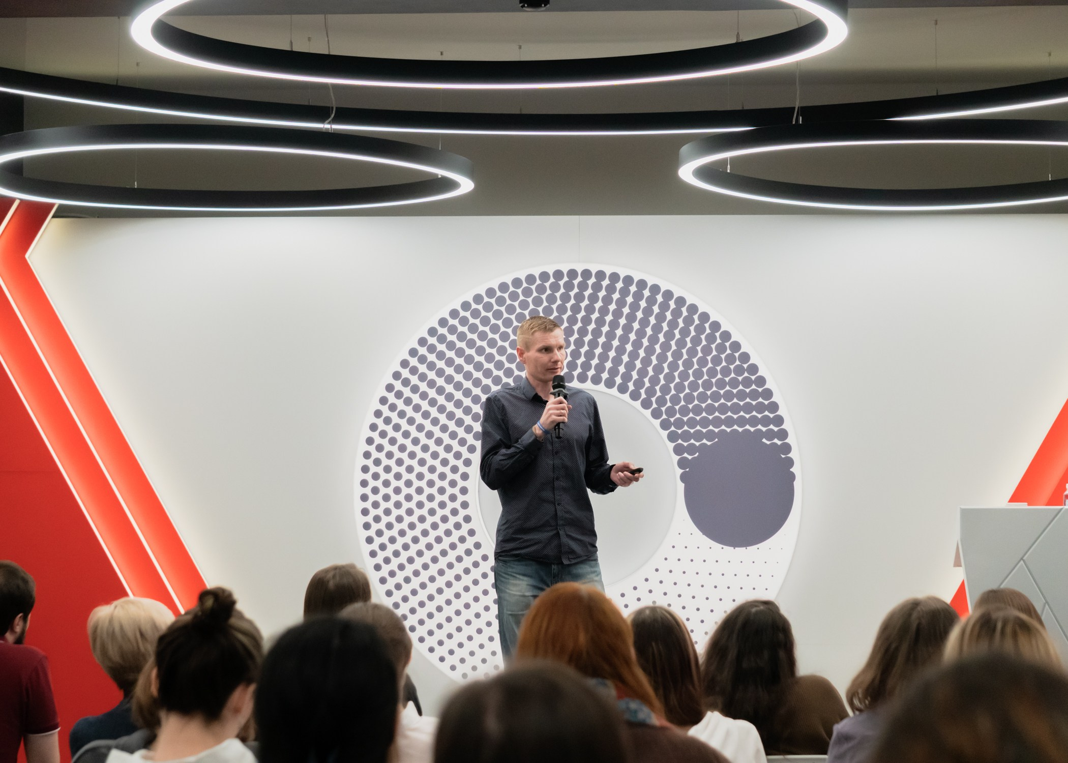 Дизайн Квартал 2024. Фотограф-анималист Ксения Воробьева, Москва