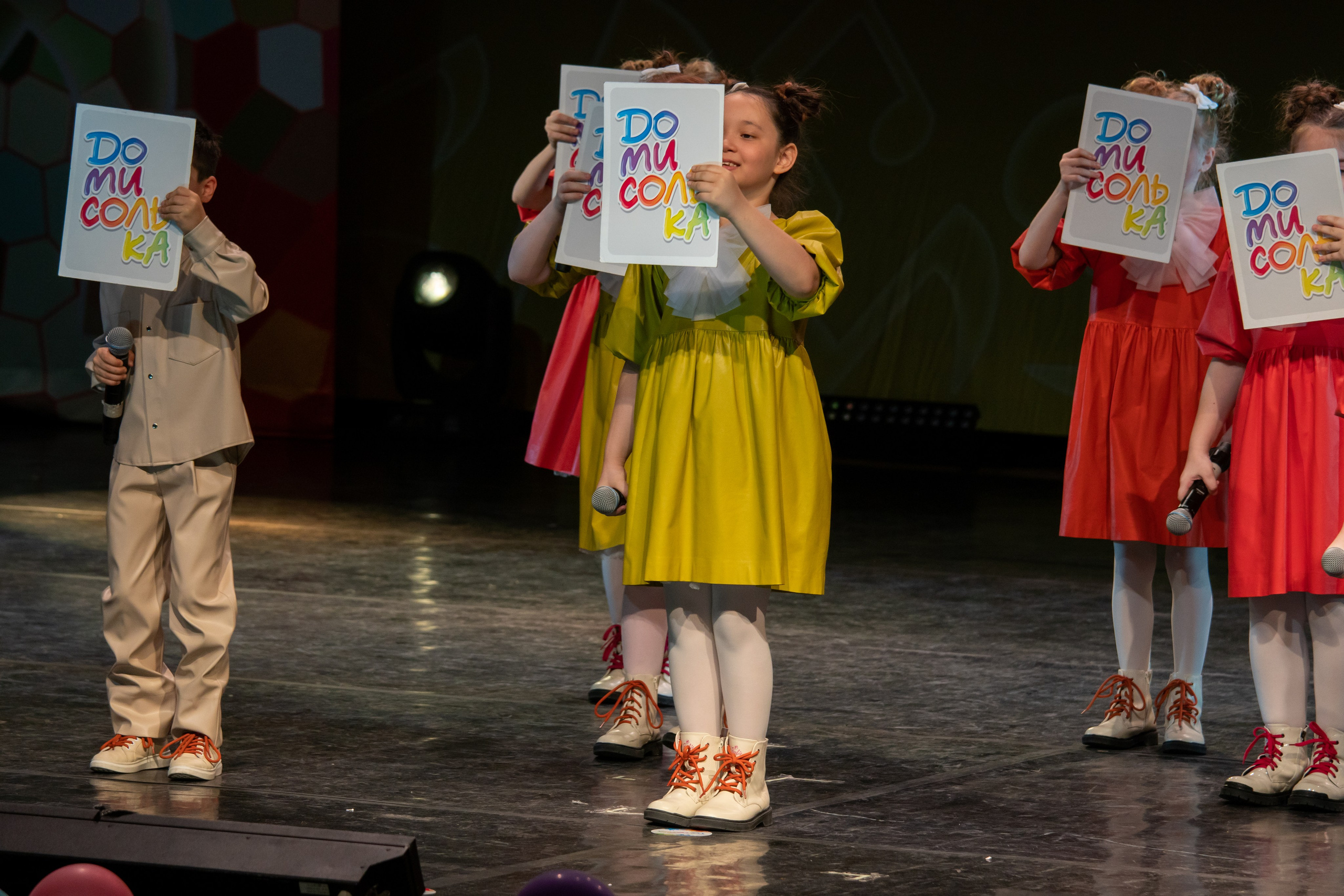 Съёмка концерта для Домисольки, большой концертный зал Космос. «Студия DRONAVT`s» — видеосъёмка и фотография г. Москва