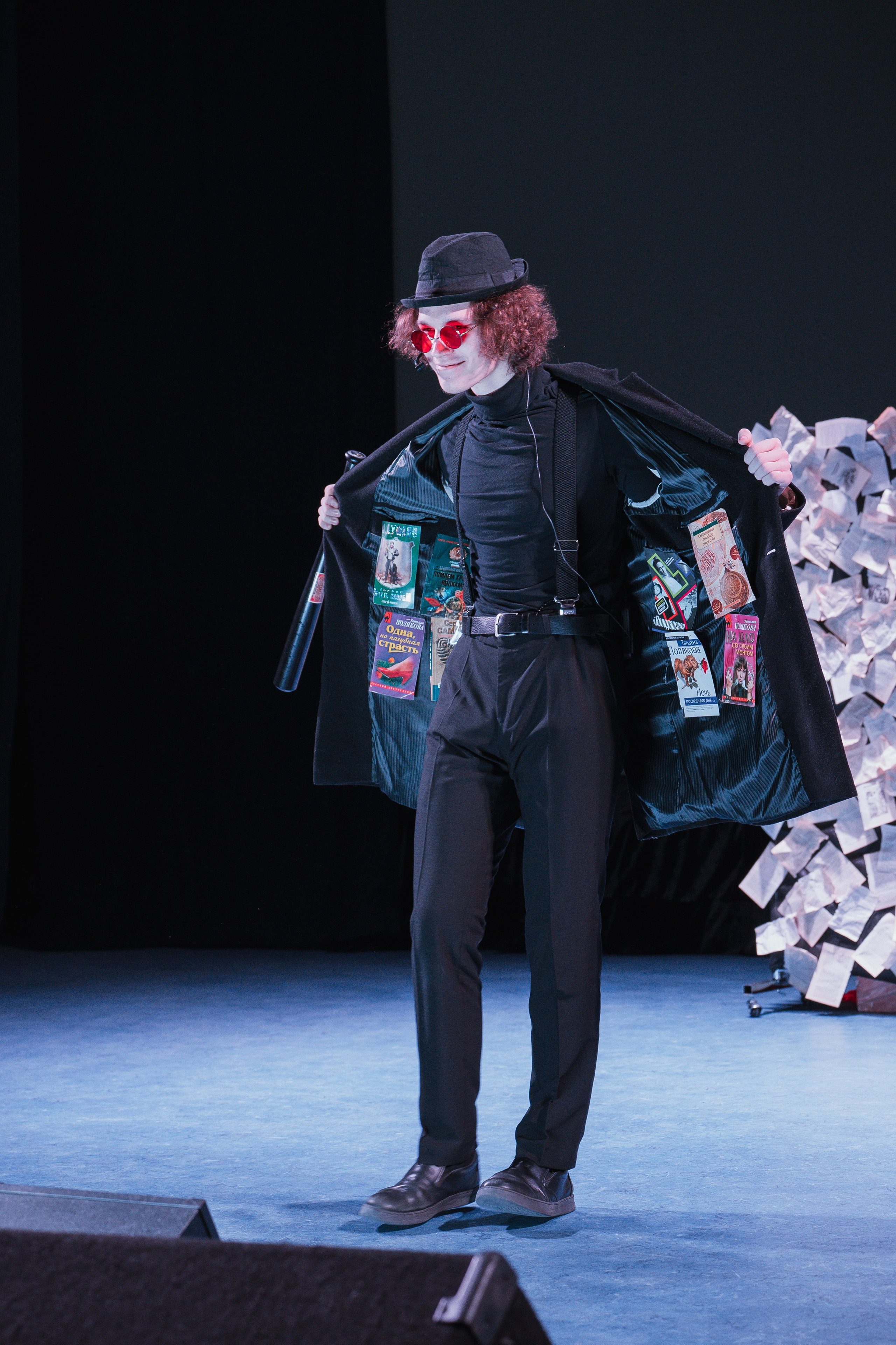 Алиса. Репортажная съёмка в Санкт-Петербурге, Константин Петров