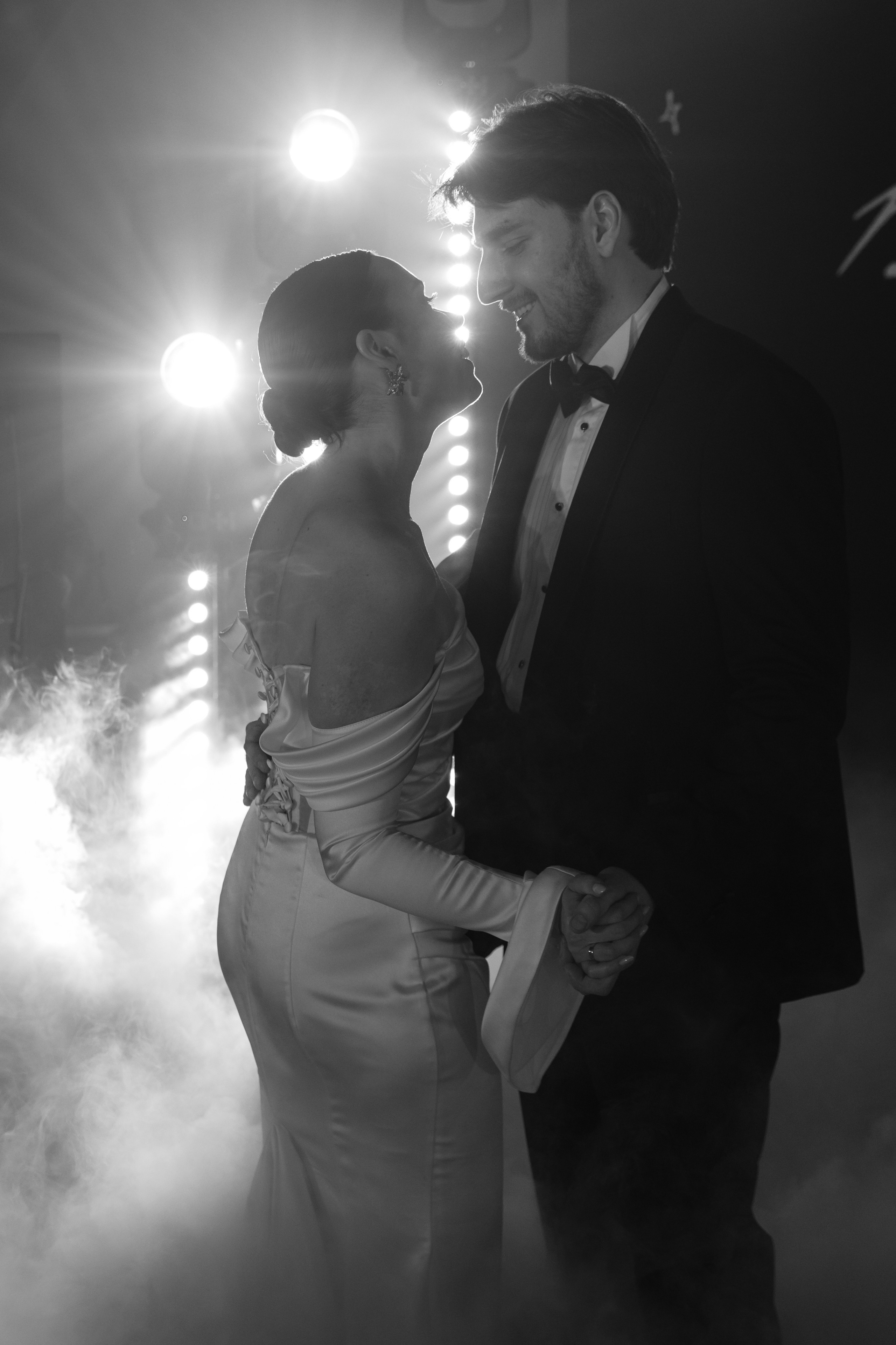 Свадьба в Ярославле — серия парк отель Мазай, выездная регистрация, кавер группа | Портфолио. Свадебный фотограф в Москве, Ярославле Виталий Квант