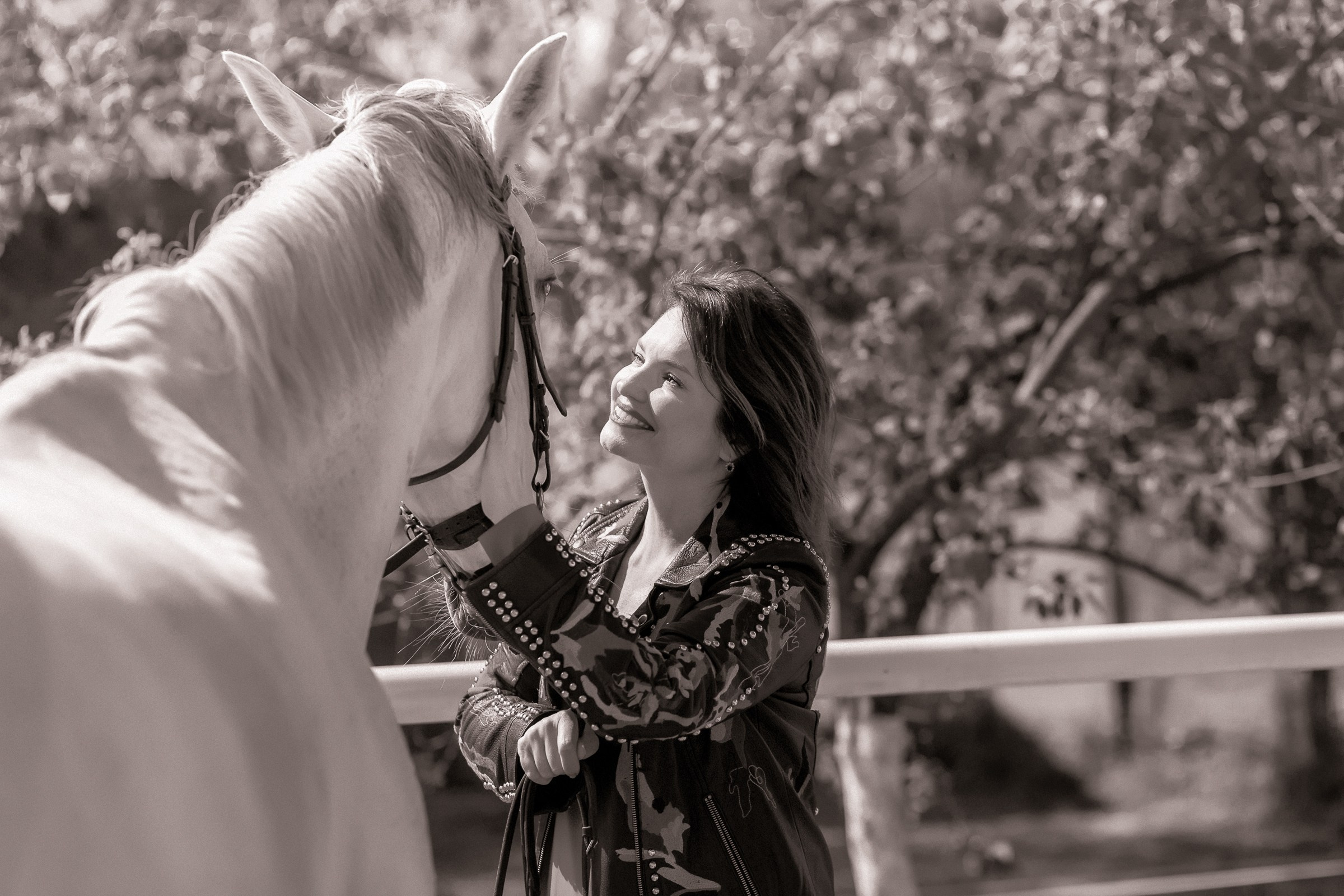 Галина и ее лошадь Сказка. Фотограф женский и мужской портрет Санкт-Петербург