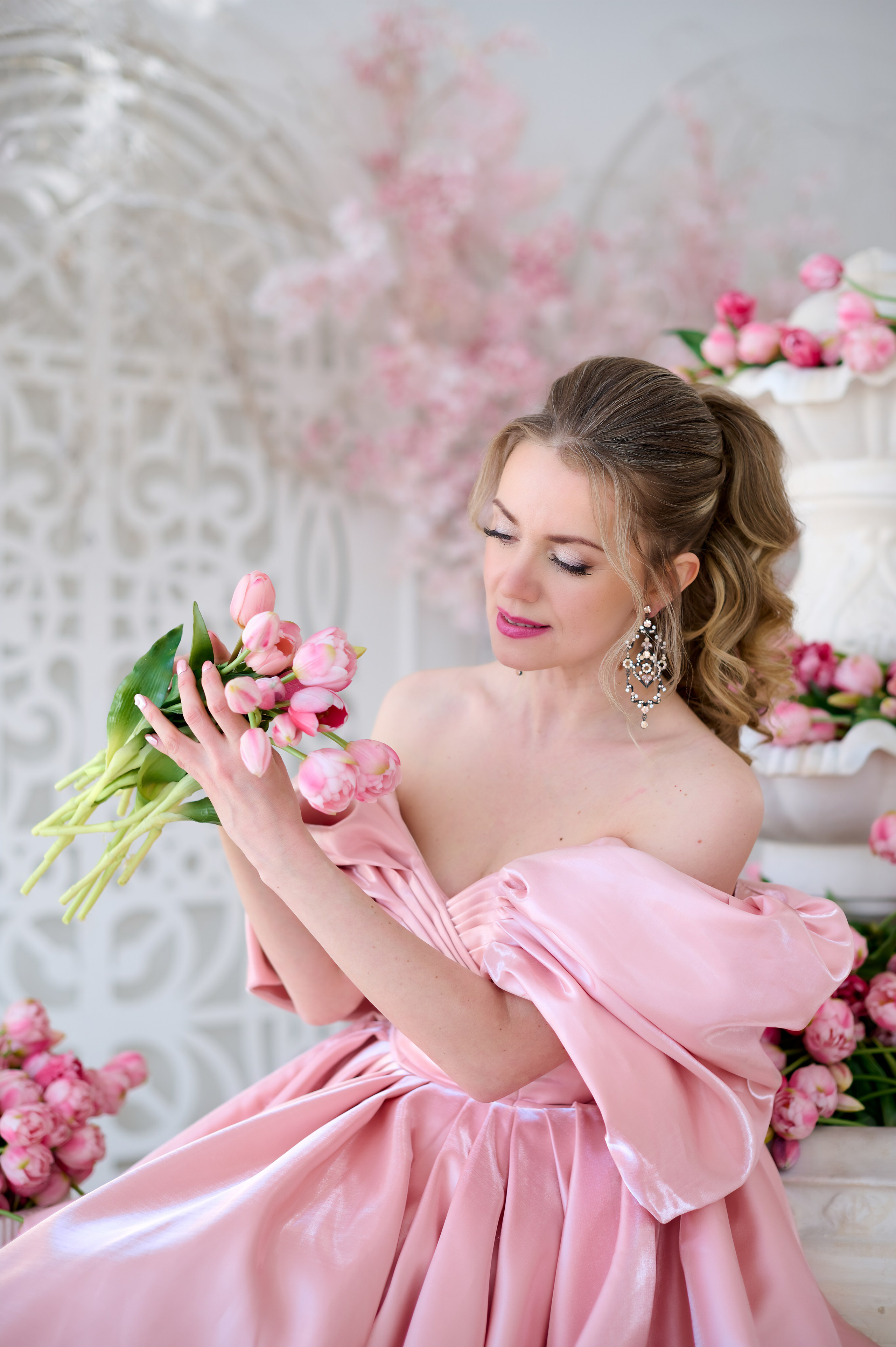 Яркая съёмка в цветочном интеръере. Семейный и женский фотограф в Москве Зоя Бучерова