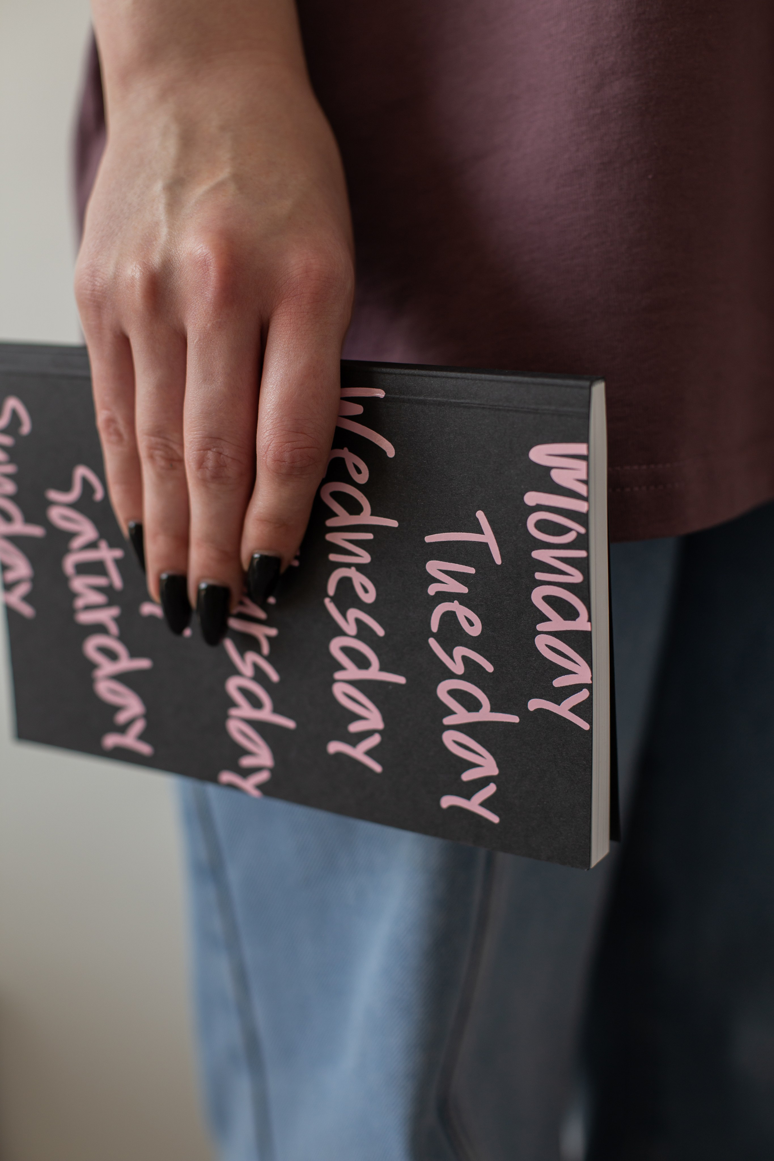 Chancellery shop. Fotograf u Crnoj Gori-porodično fotografisanje sa djecom, lovestory, nekretnine