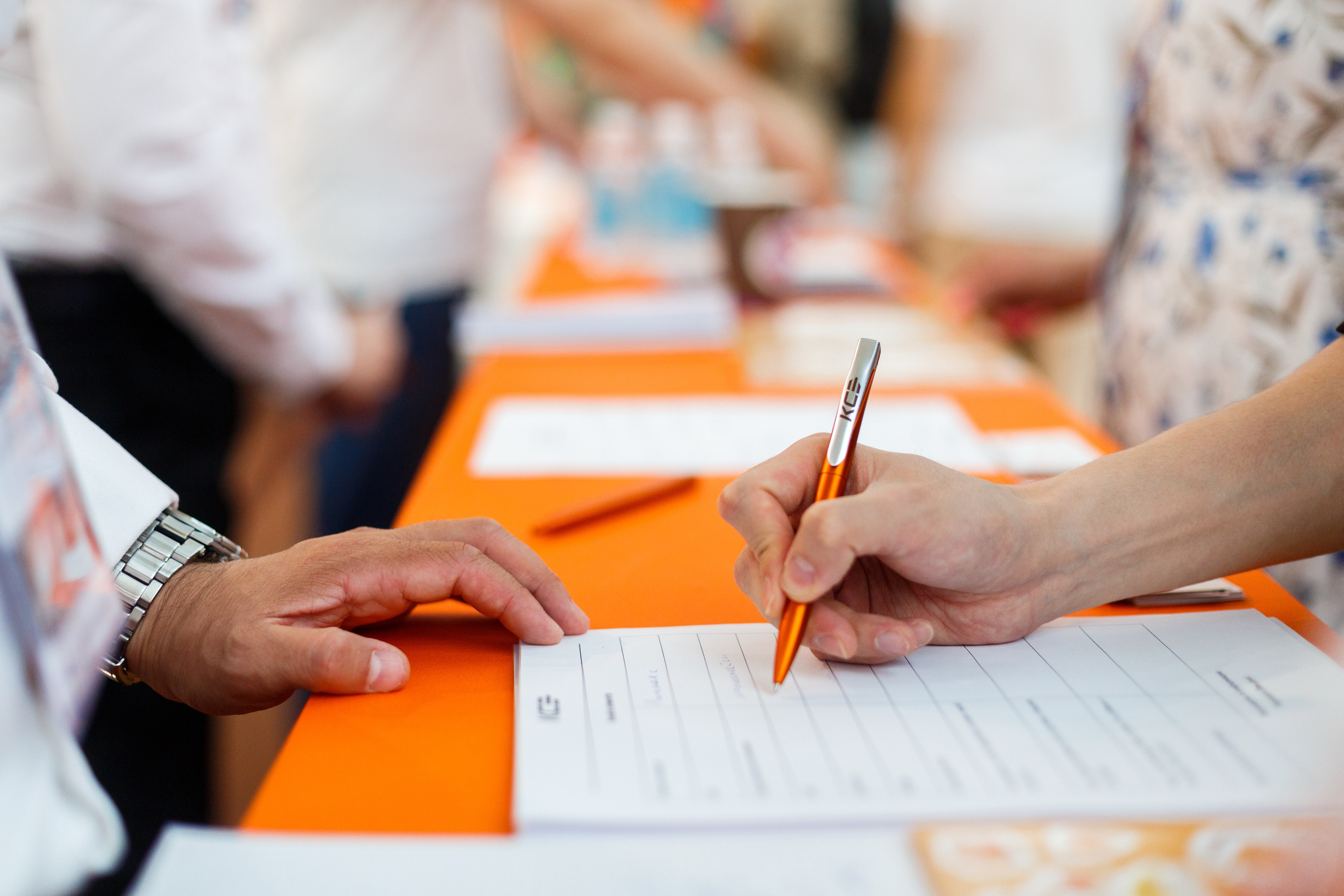 Обзор работы стенда Курьер-сервис. Репортажный фотограф Борис Геер