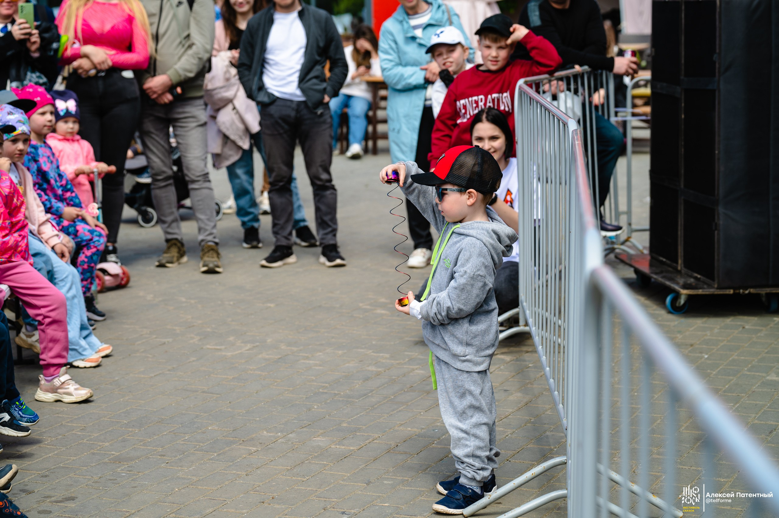 Фестиваль сказок Дикоросы. Екатеринбург. Май 2024. Репортажный и концертный фотограф Алексей Патентный в Екатеринбурге