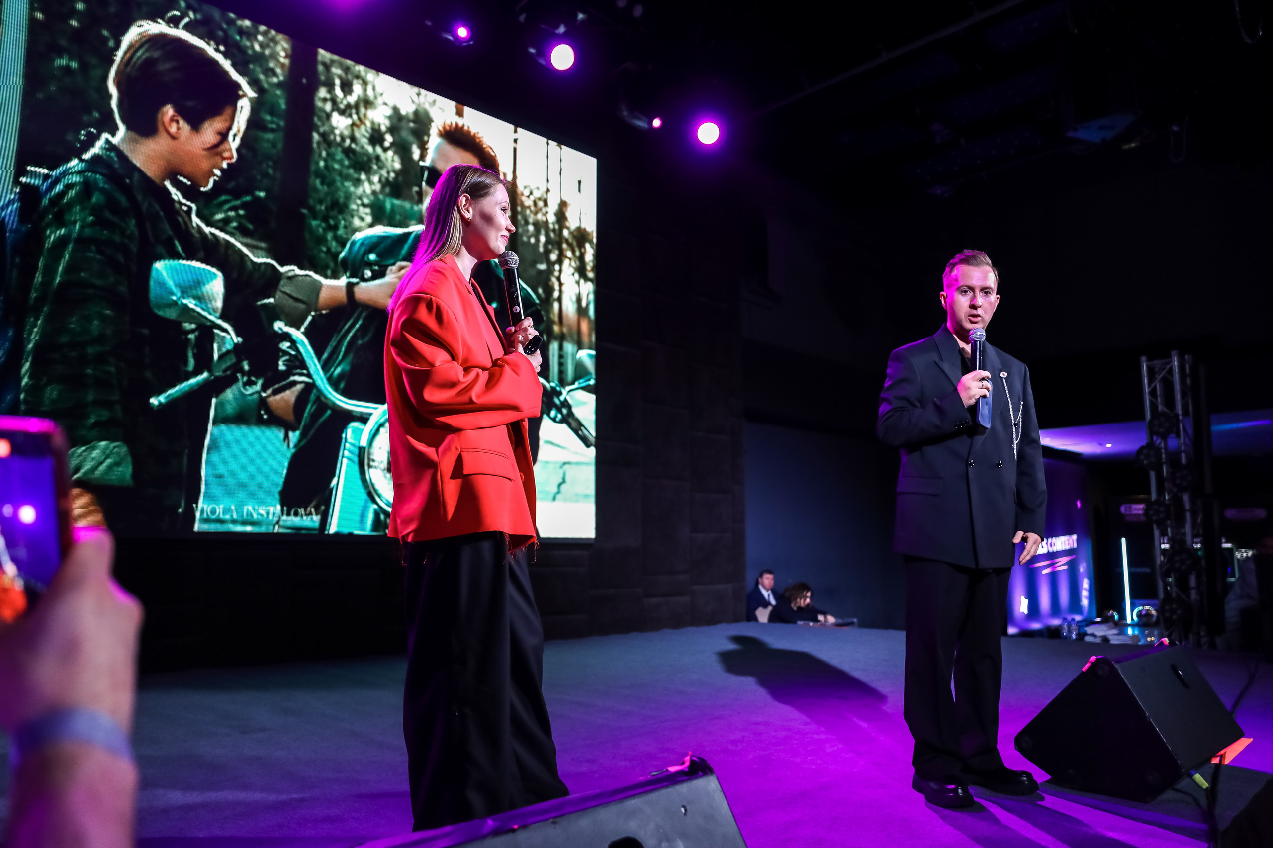 REELS CONTENT — НЕТВОРКИНГ. Photographer Viktoriya Markushina «My world throug»