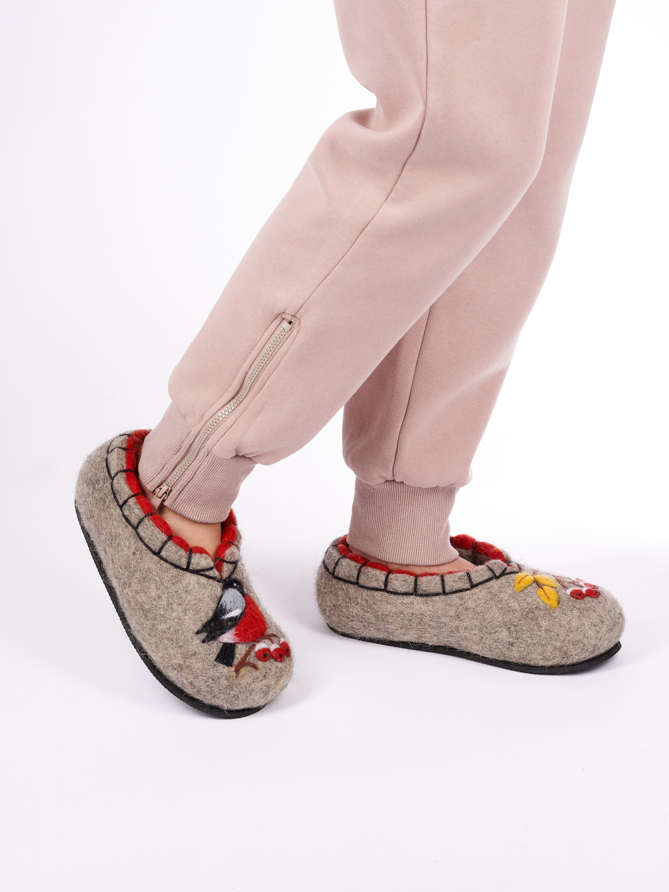 СЪЕМКА С МОДЕЛЬЮ. Предметный фотограф в Бийске Анжелика Мордовина