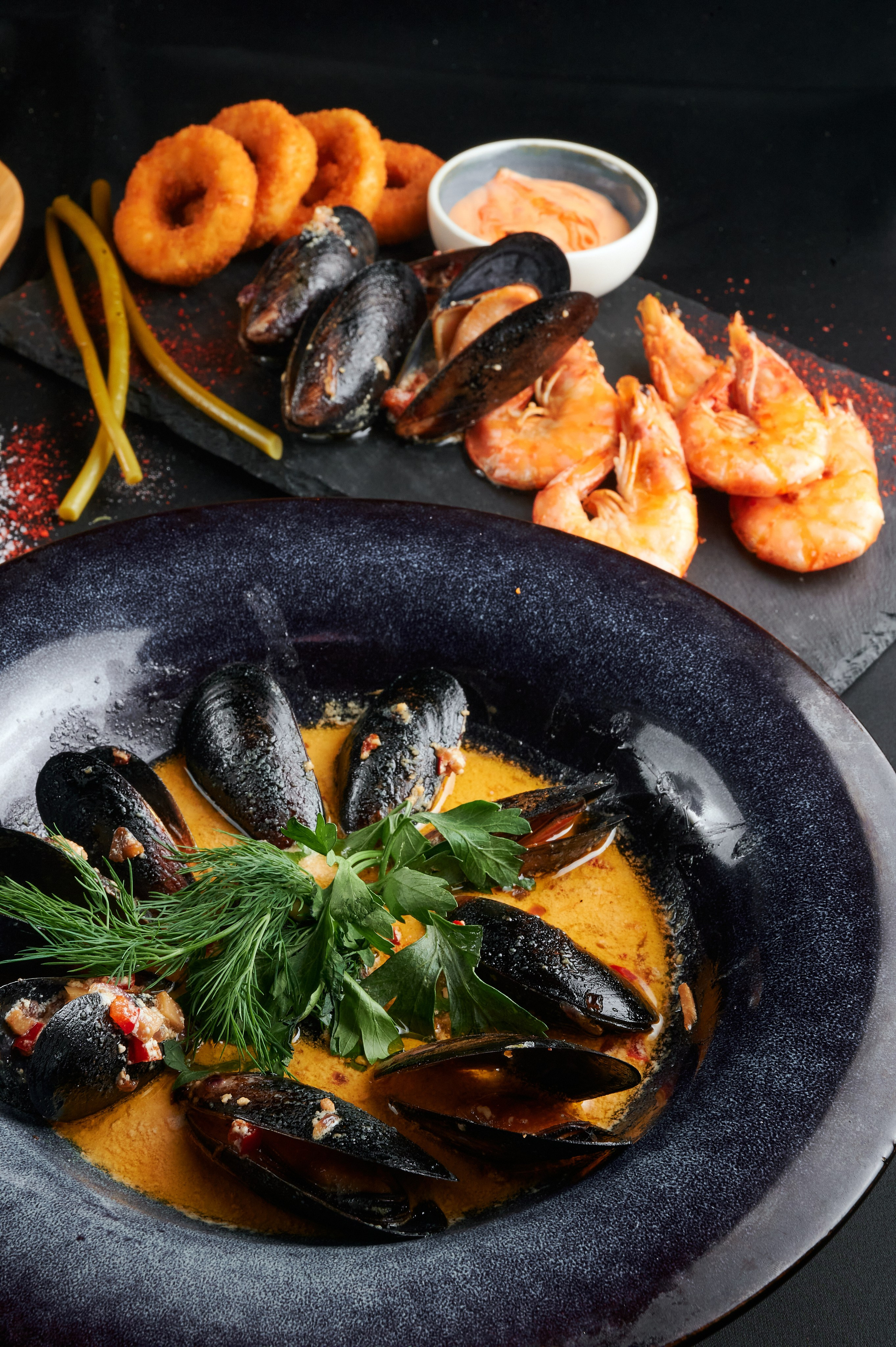 Яркий осенний салат с тыквой, рукколой и семенами граната