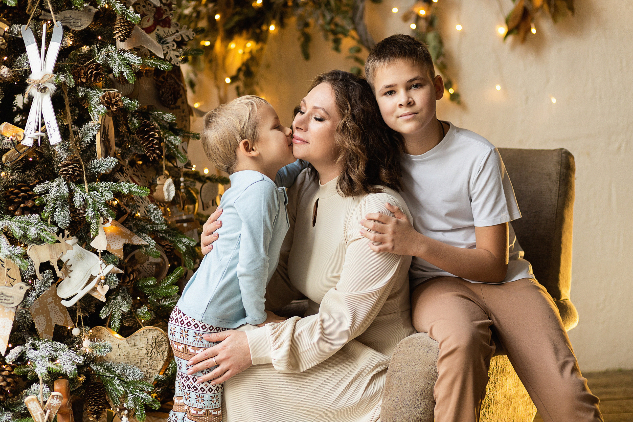 Новогодняя семейная фотосессия в зале Глобус. Семейный и свадебный фотограф Москва Канделаки Ольга