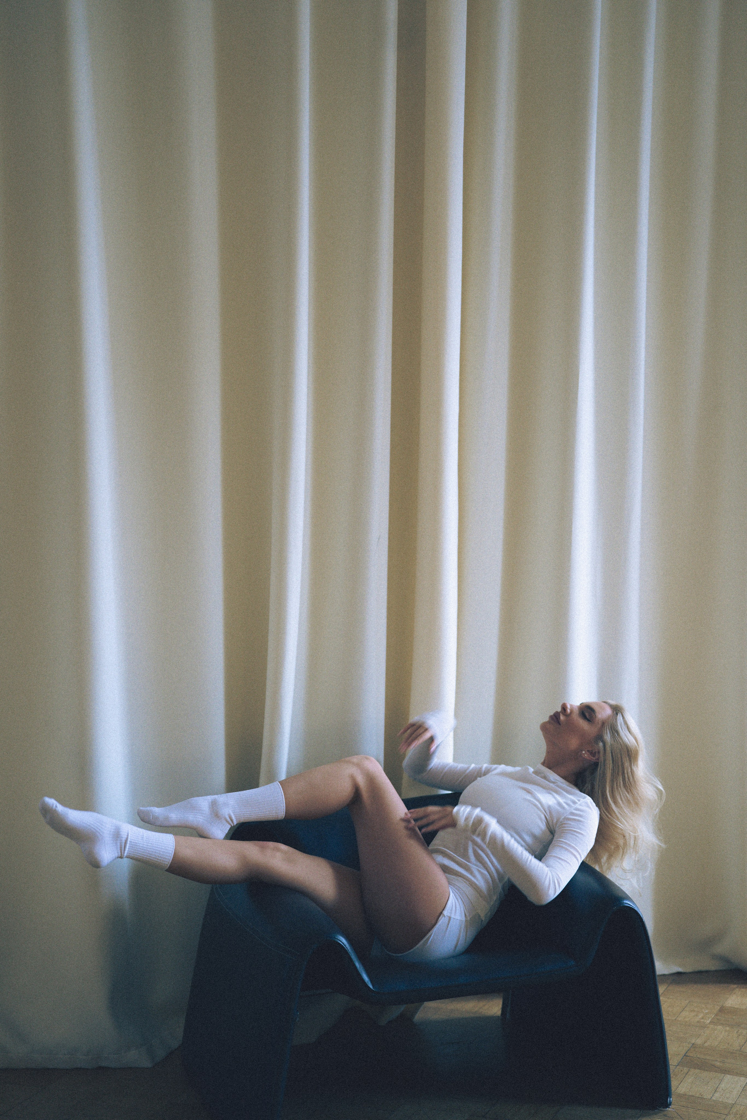 МИНИМАЛИЗМ В СТУДИИ НА ЧЕРНЫШЕВСКОЙ В СТУДИИ С БАЛКОНОМ. Профессиональный фотограф, Санкт-Петербург — Виктория Богомолова