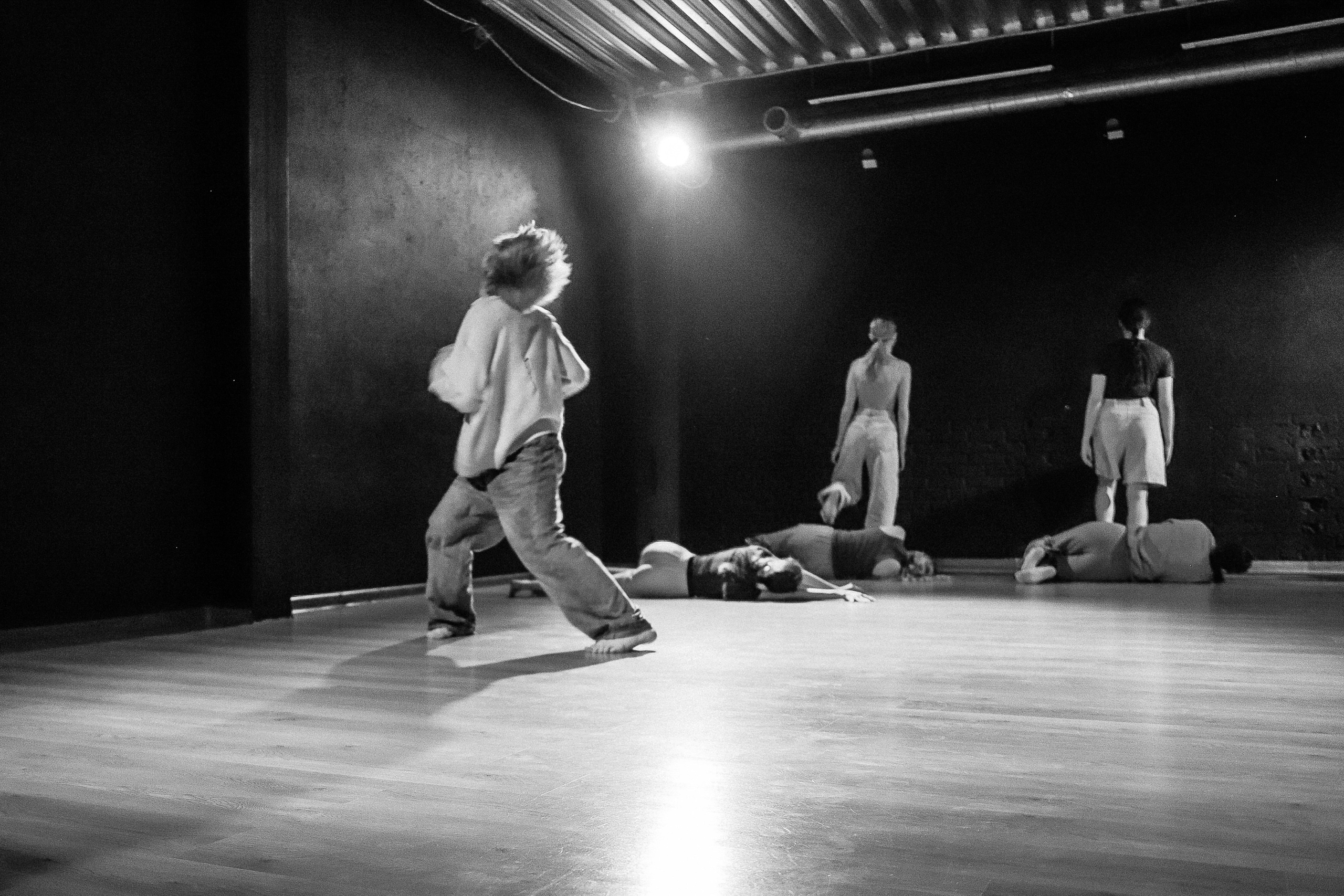 Современный показ Подземка. Небесные ласточки. Фотограф Юлия Мальцева