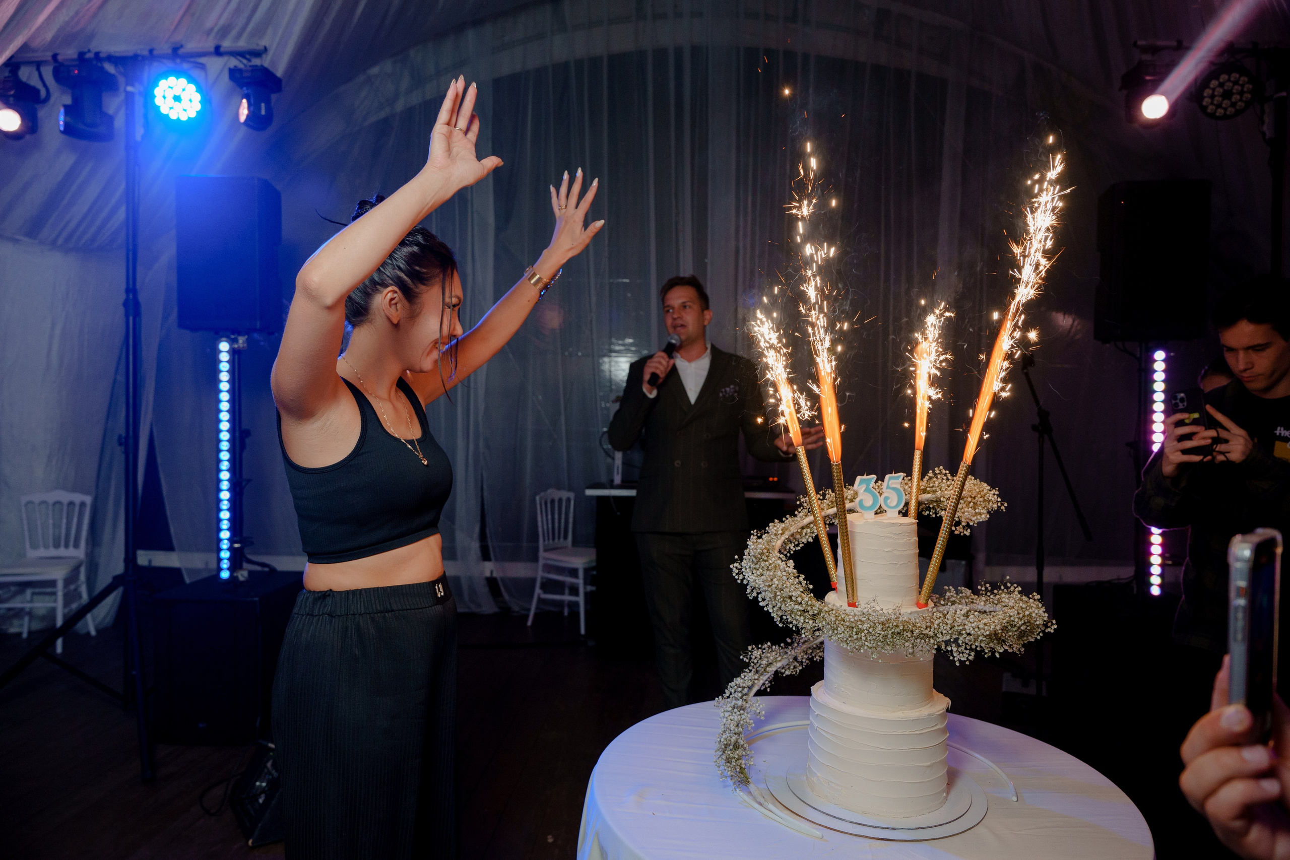 День рождения в шатре на водохранилище. Репортажный фотограф Москва Сергей Дружинин