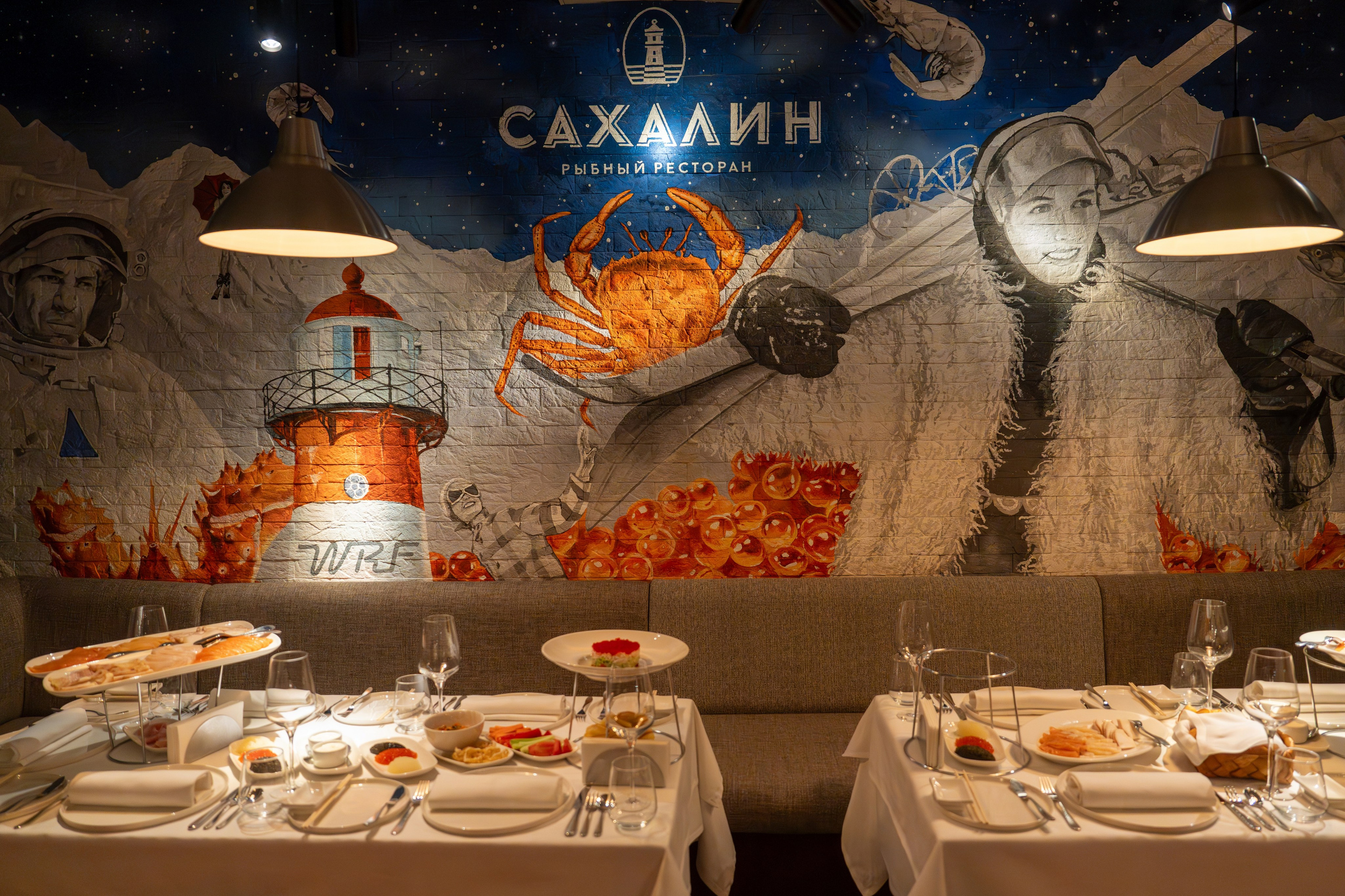 Новый год 2025 в ресторане Сахалин. Репортажный фотограф в Красной Поляне и Сочи Павлюченко Екатерина