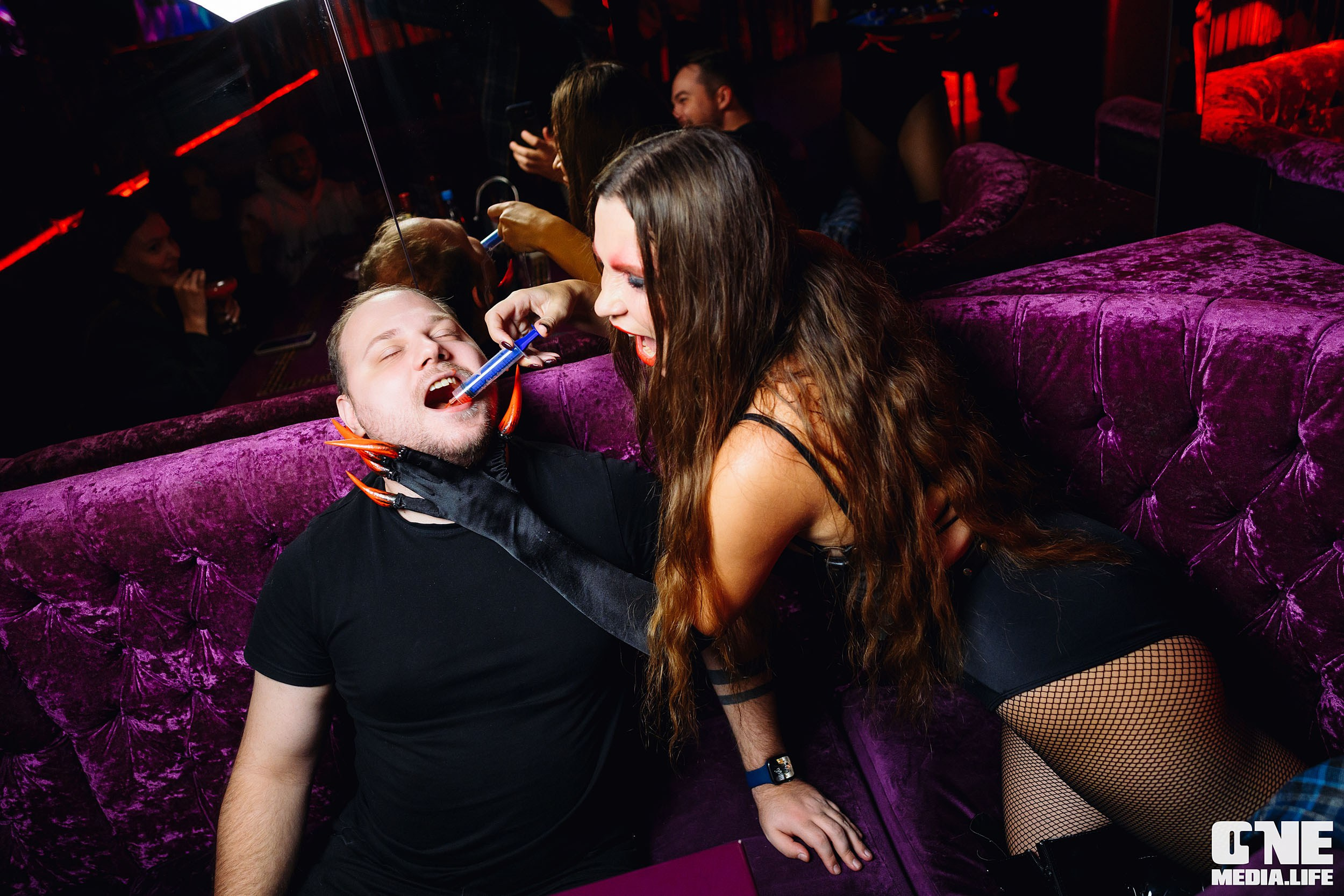 Фоторепортаж из караоке-клуба Эйфория. One Media Life: фоторепортажи, фотоотчеты с мероприятий и заведений