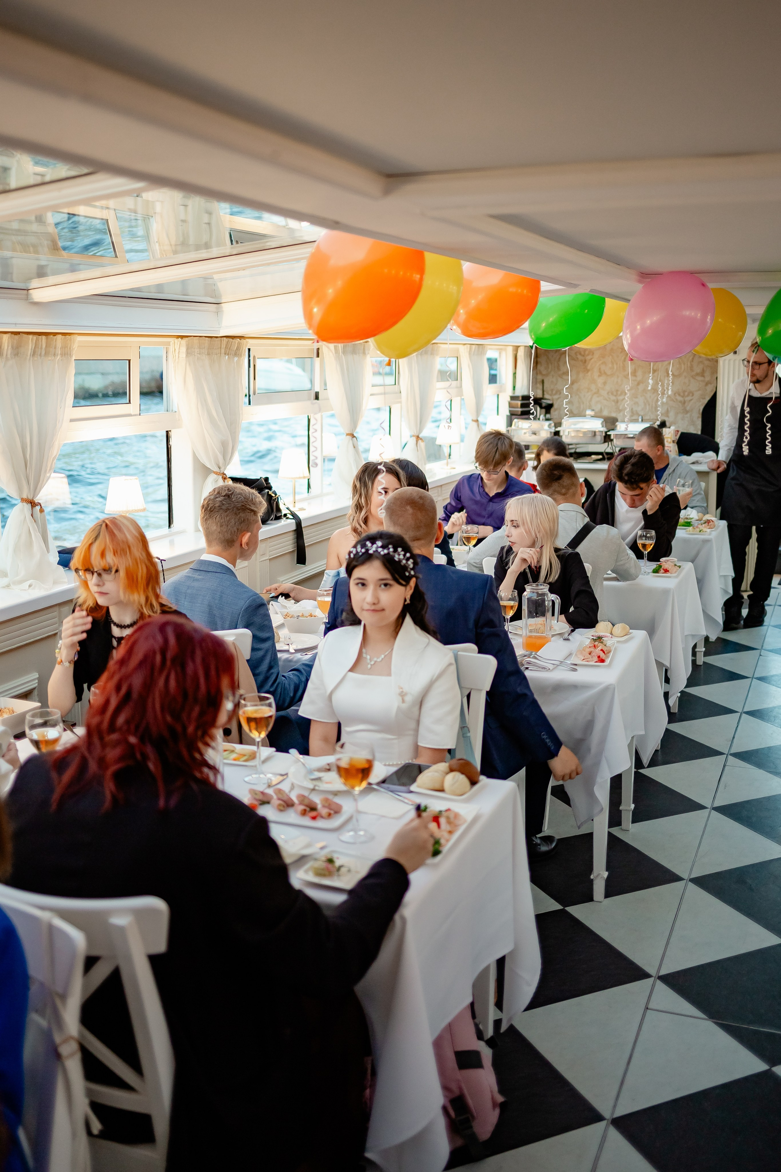 Выпускной на корабле «Грация». Фотограф в Санкт-Петербурге Чумаков Семен