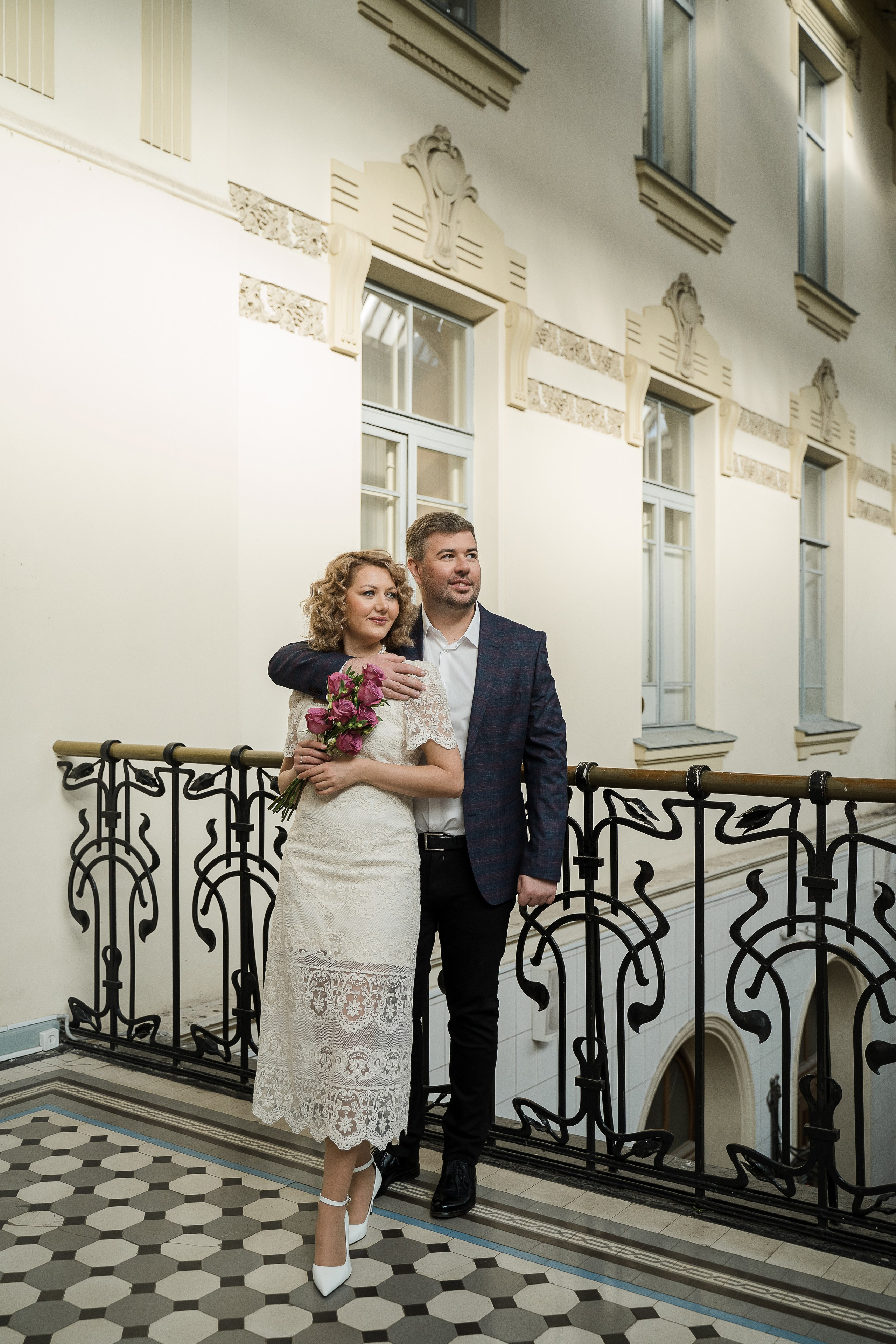 Свадебная фотосессия на Витебском вокзале. Свадебный и семейный фотограф в Пушкине и Санкт-Петербурге Мария Филиппова