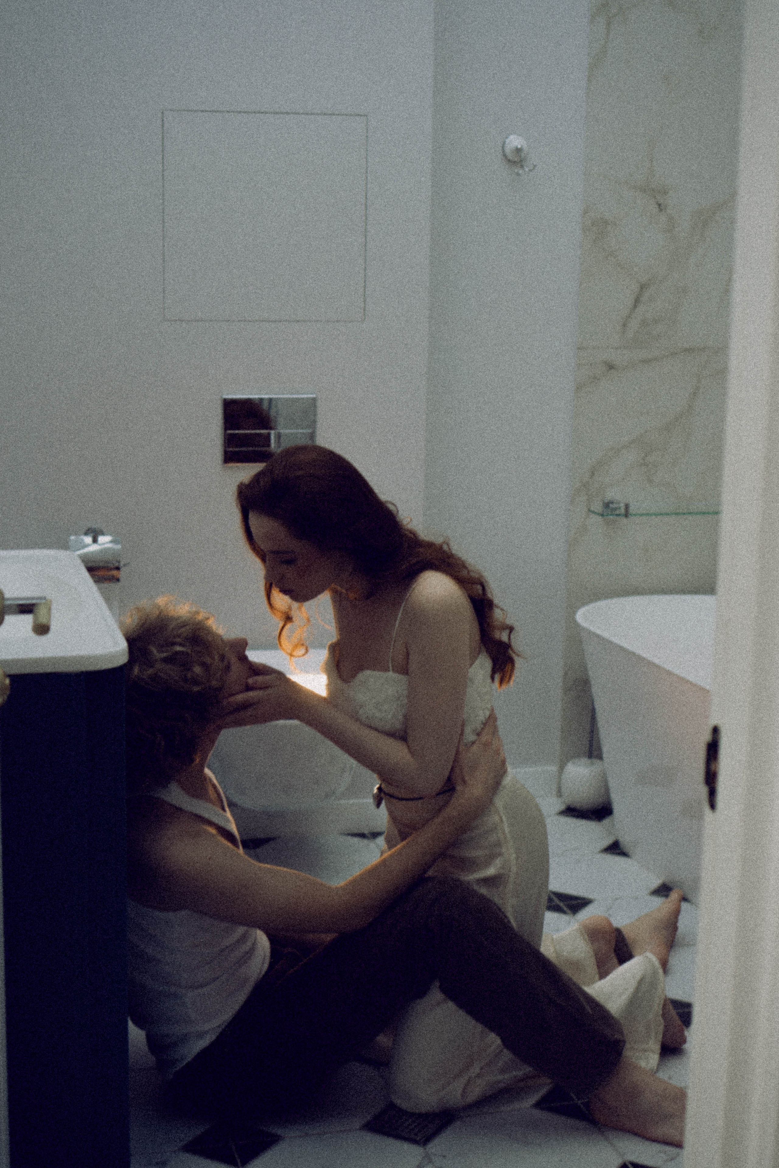 СВАДЕБНАЯ СЬЕМКА В ОТЕЛЕ. СБОРЫ ЖЕНИХА И НЕВЕСТЫ И ТАКЖЕ ТОР И ПОДГОТОВКА К ПРОГУЛКЕ. Профессиональный фотограф, Санкт-Петербург — Виктория Богомолова