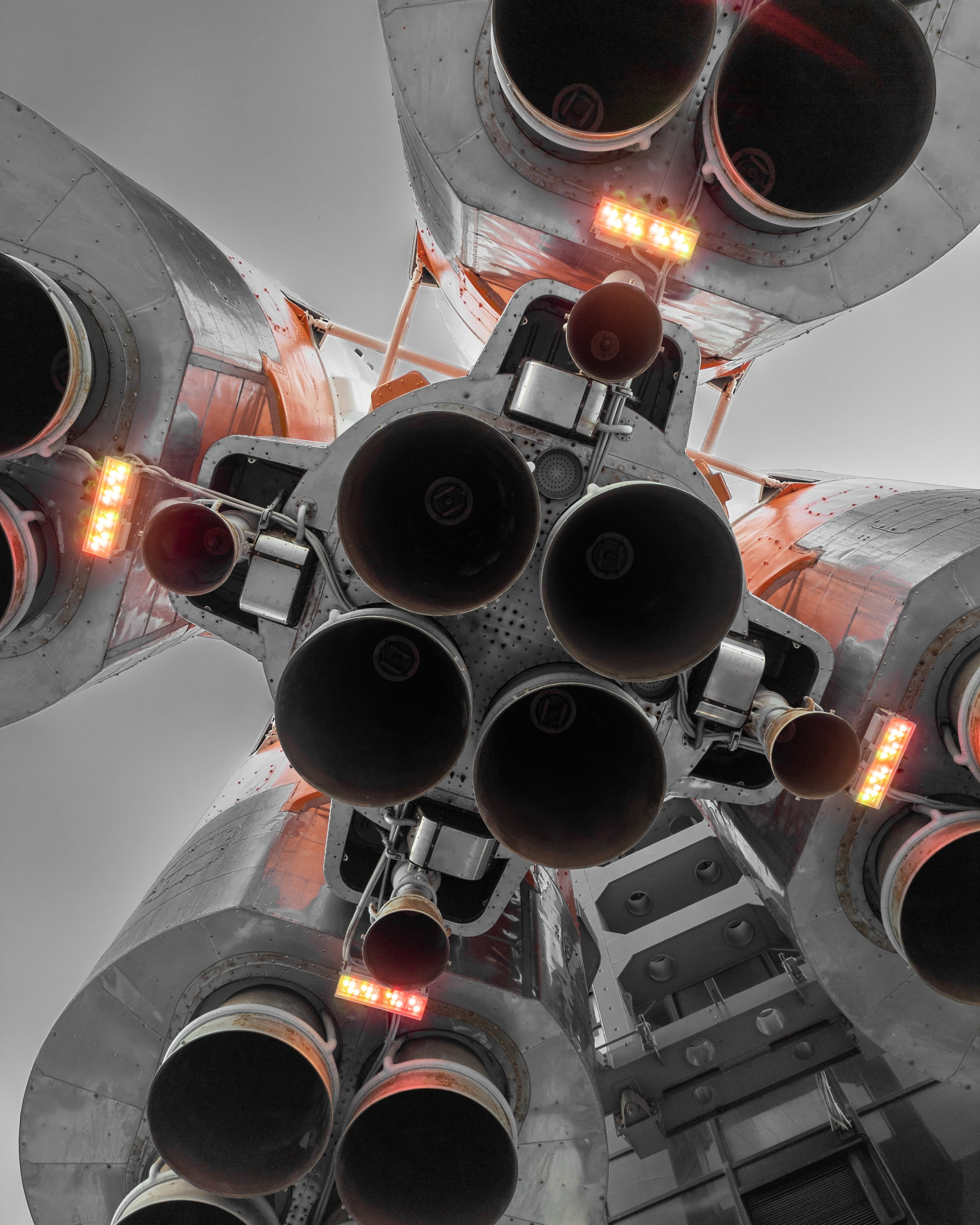 Ракета-носитель союз в Самаре. Вид снизу