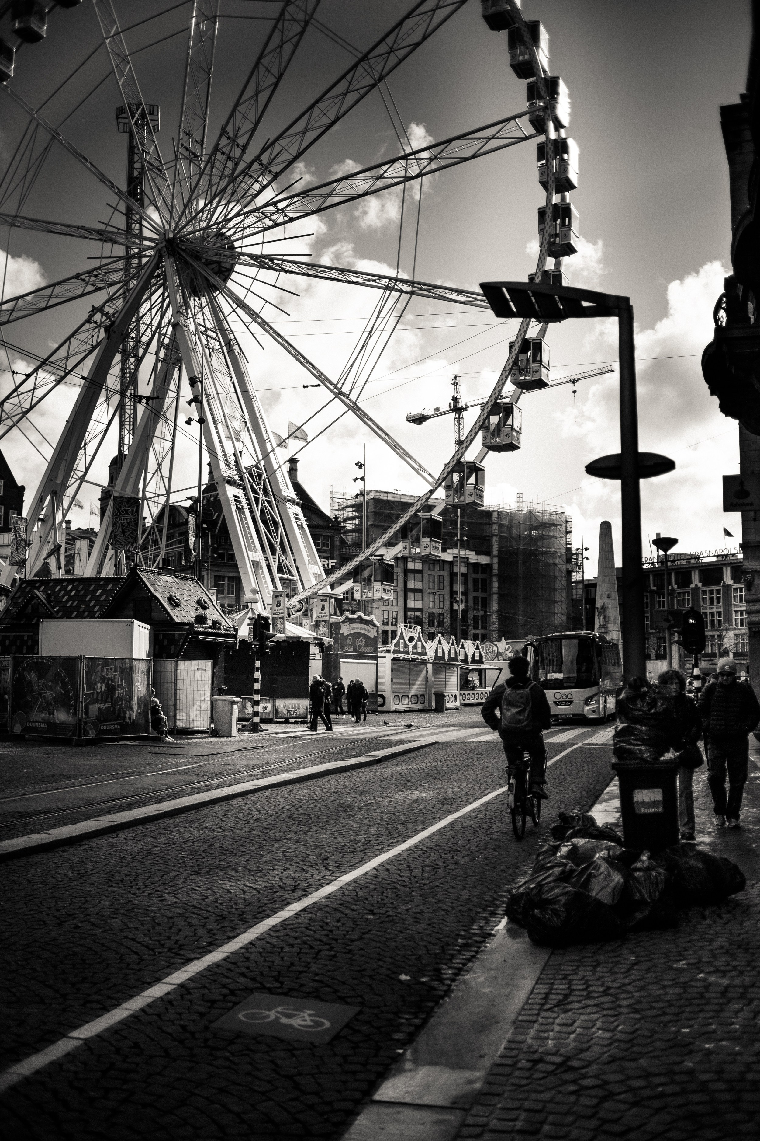 Жанровая фотография. Nastya Marchenko — based in Moscow Art and Documentary photographer. Works with memory, revelation, vulnerability & human states worldwide