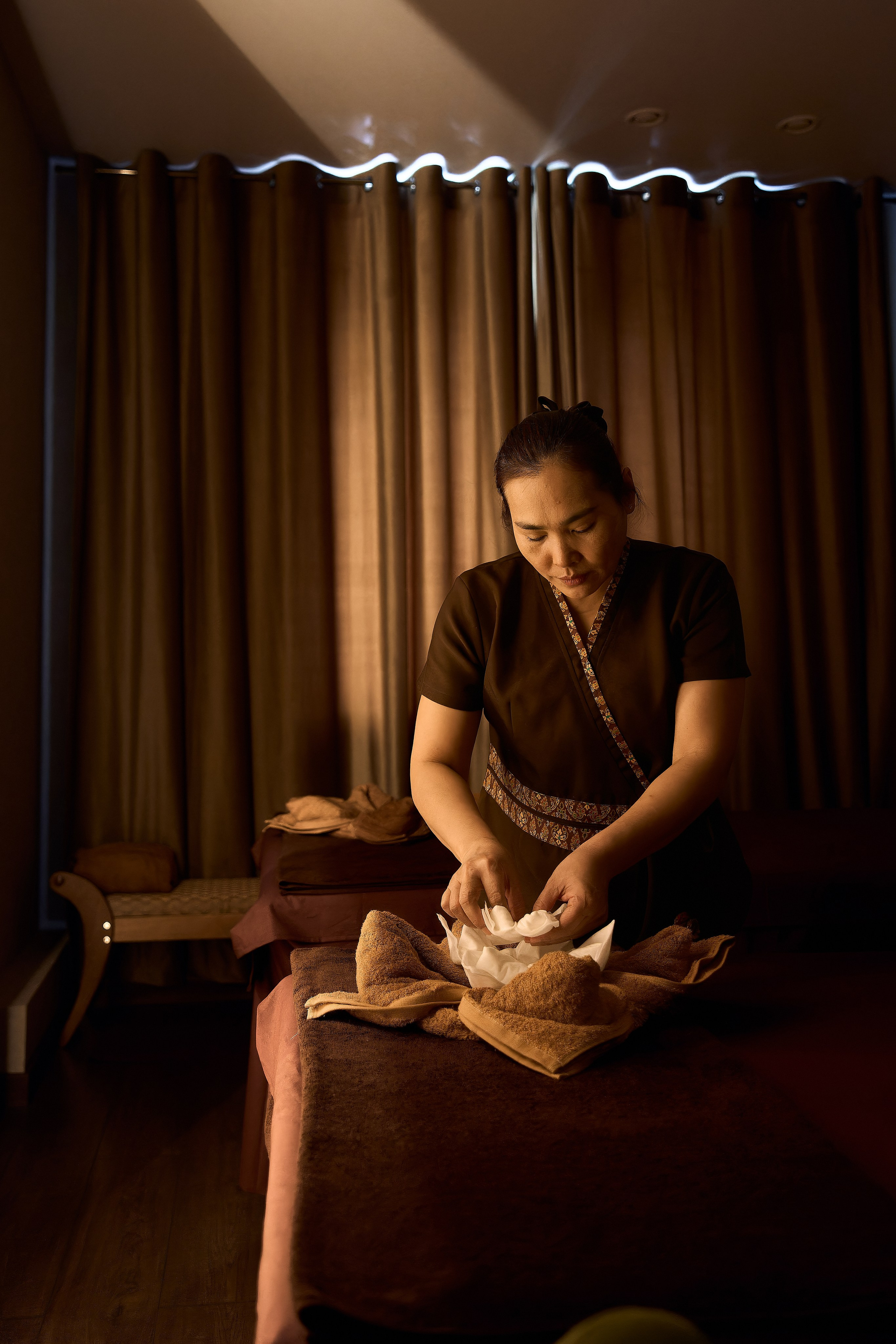 Тайский мастер готовится к работе