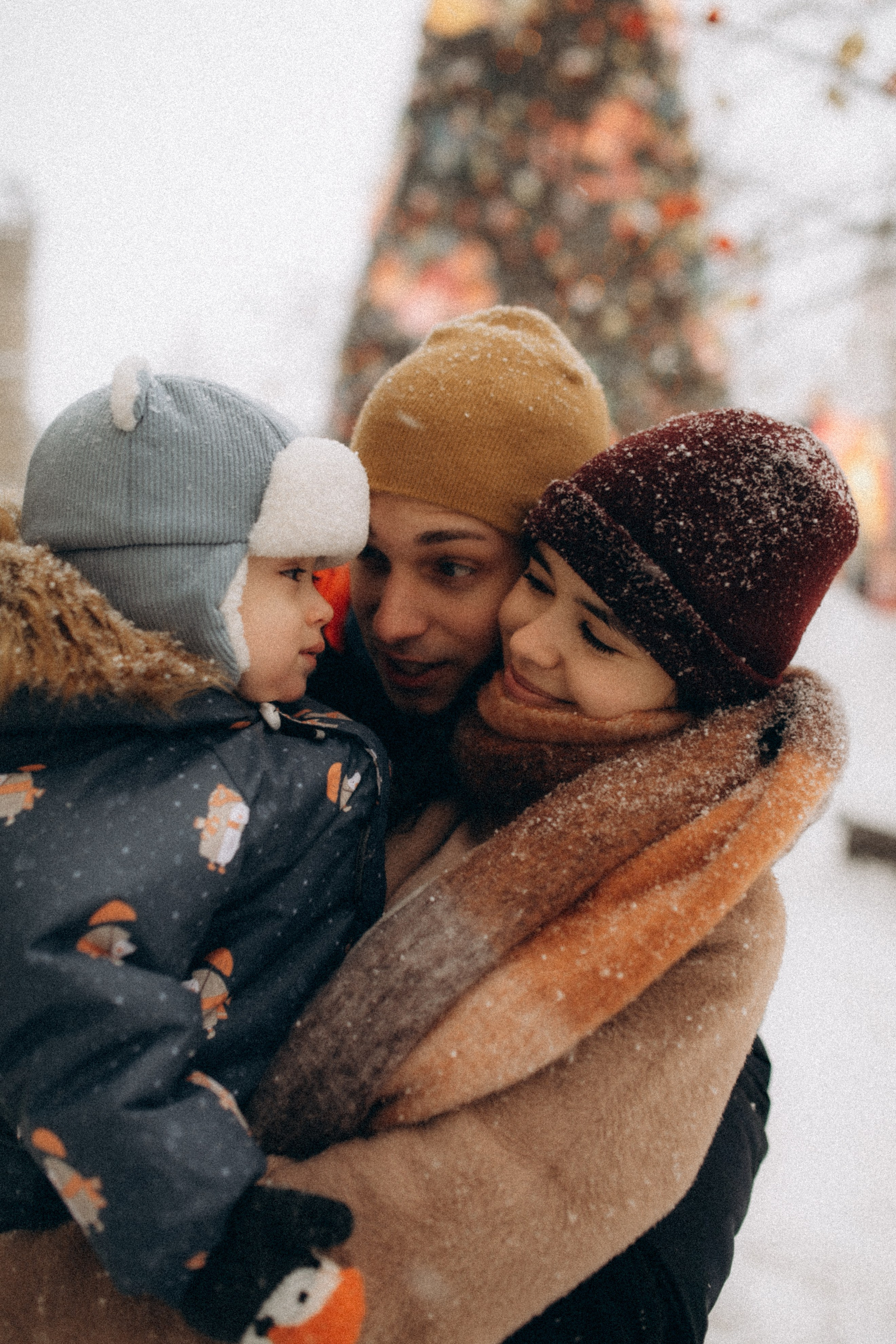 Лена, Митя и Левушка прогулка на Красной площади. Семейный фотограф в Москве и Люберцах Юлия Гуськова