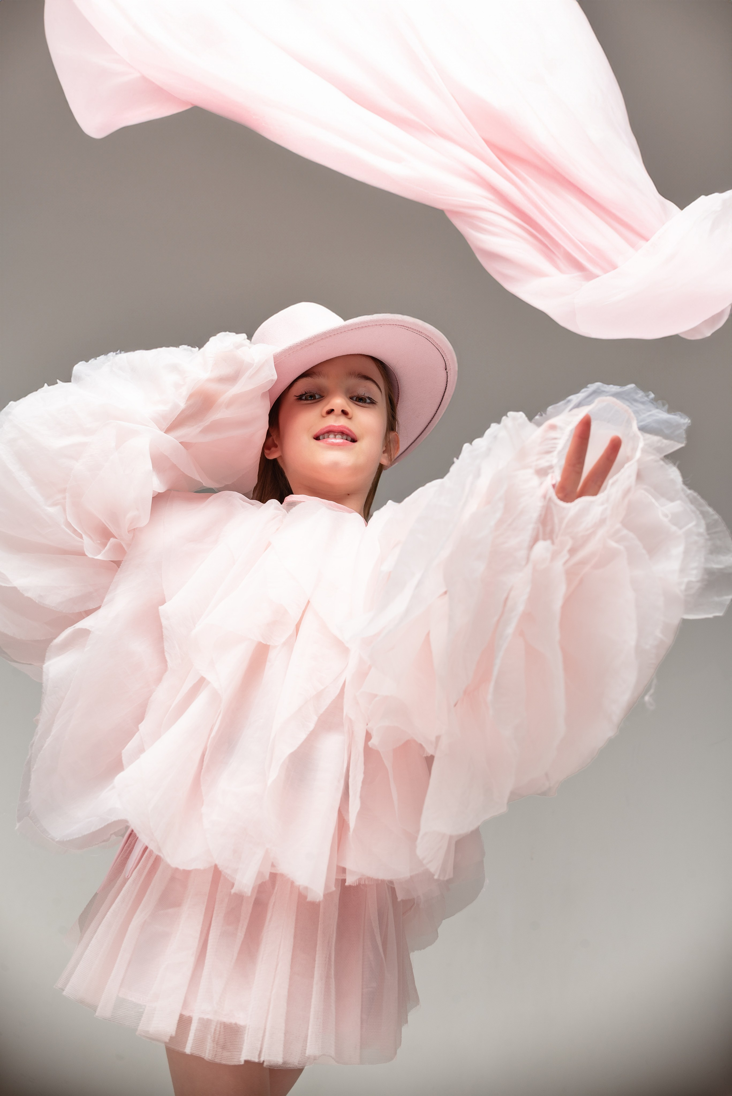 Детская стилизованная фотосессия в сочи. Детский студийный фотограф Сочи