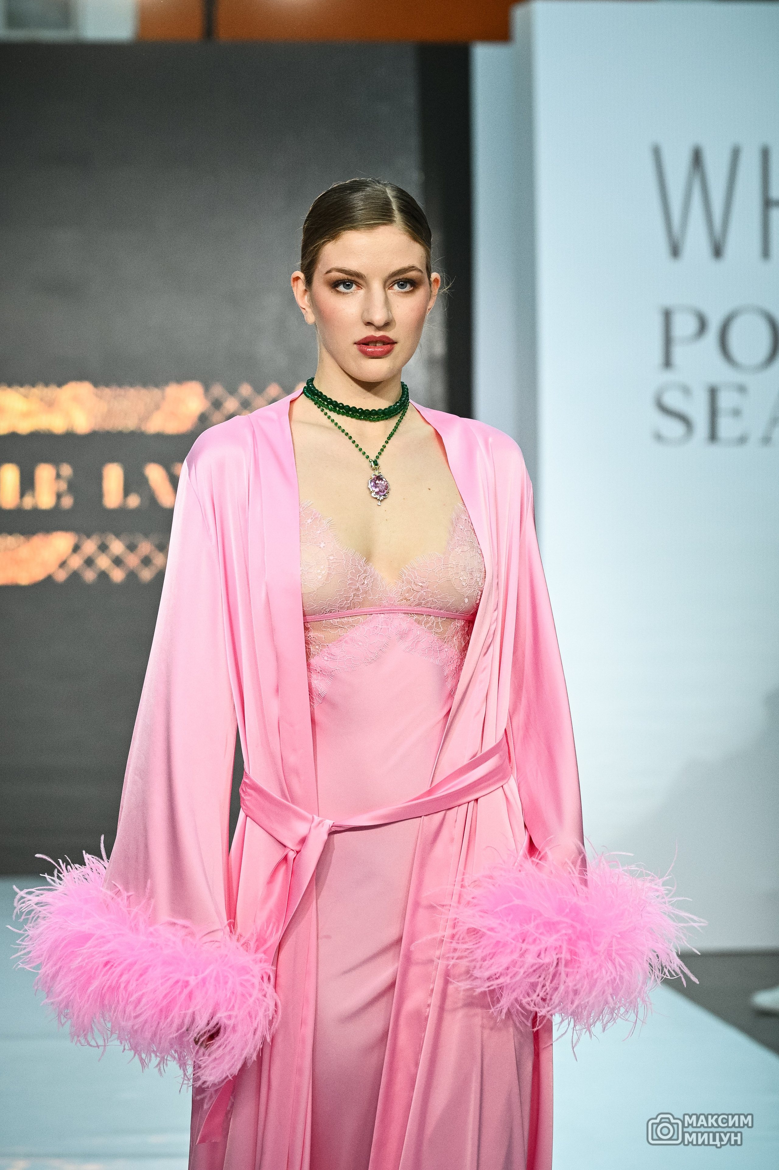 Модные показы. Фотограф Максим Мицун. Портрет, свадьба, репортаж, каталог