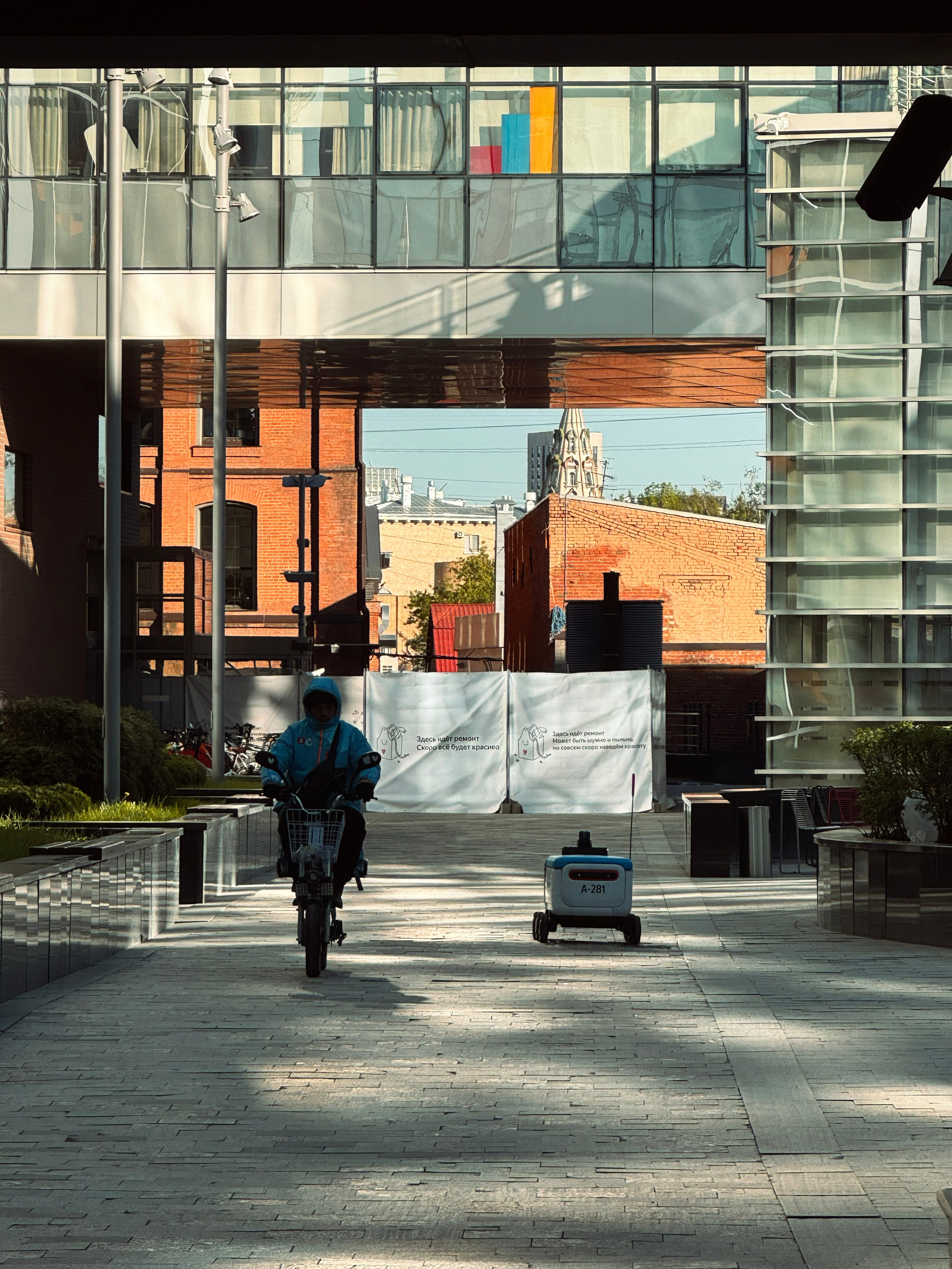 Фотопоток. Проект «Фотокладовка»: блог уличной фотографии в формате street photo