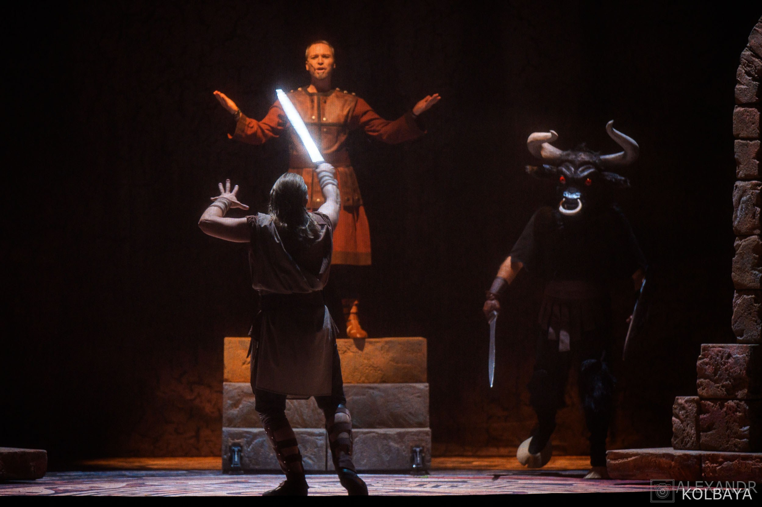 Фоторепортаж со спектакля Гладиатор в Театре Терезы Дуровой. Концертный и театральный репортажный фотограф в Москве Александр Колбая