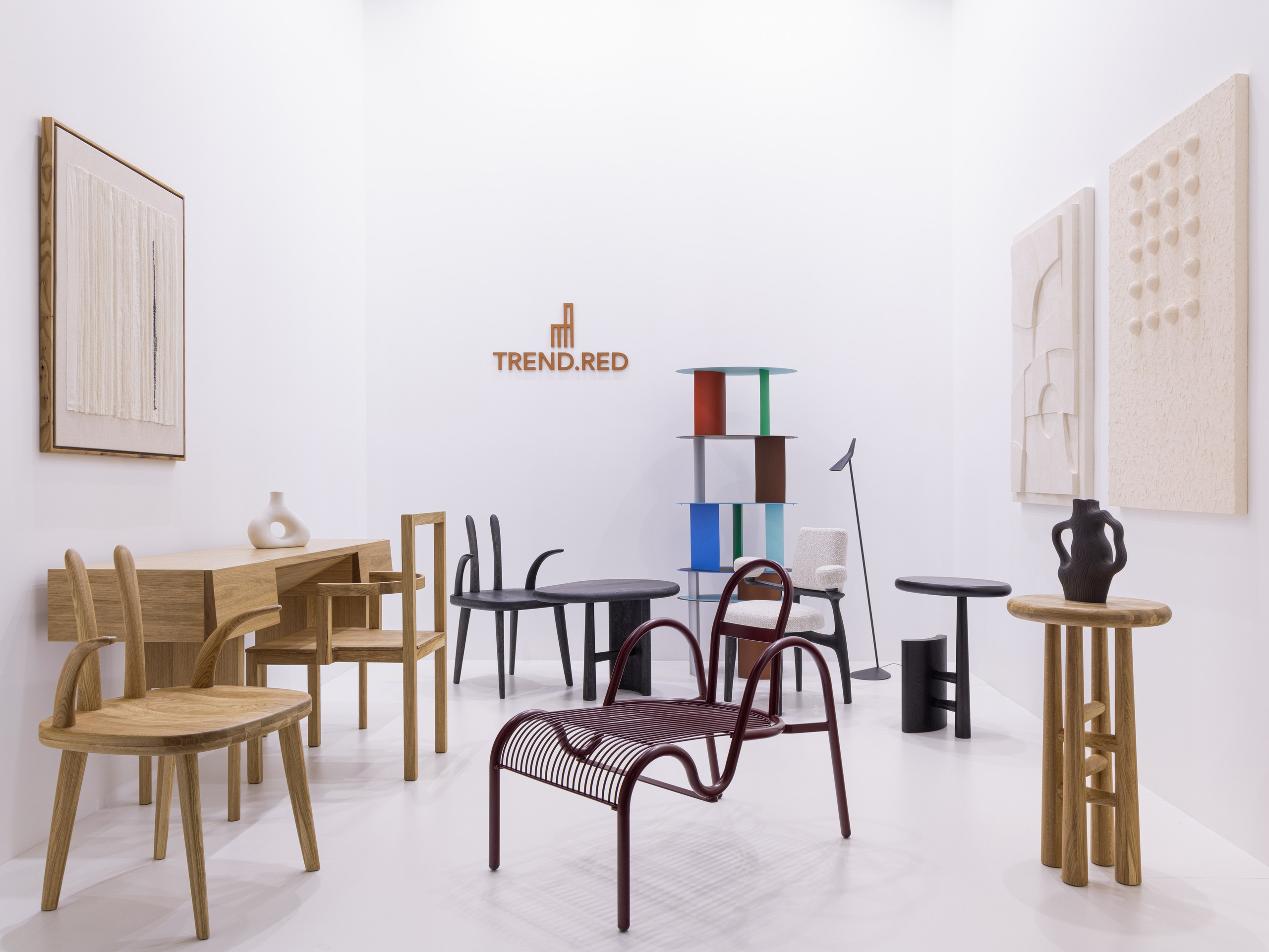 Выставка АРТДОМ 2025 | Мебель TREND.RED | Фотограф Александр Пляскин / follure eleven