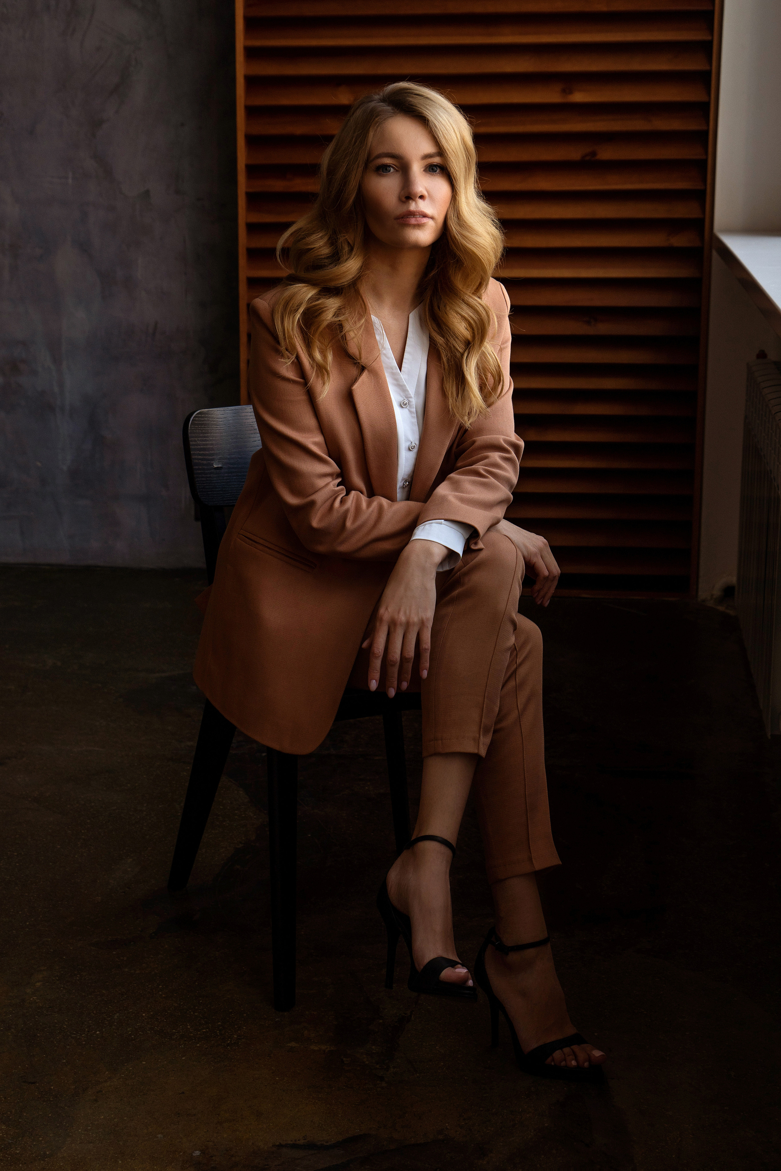 ДЕЛОВОЙ ПОРТРЕТ. Фотограф Dariella Rocks. Индивидуальные фотосессии в Екатеринбурге