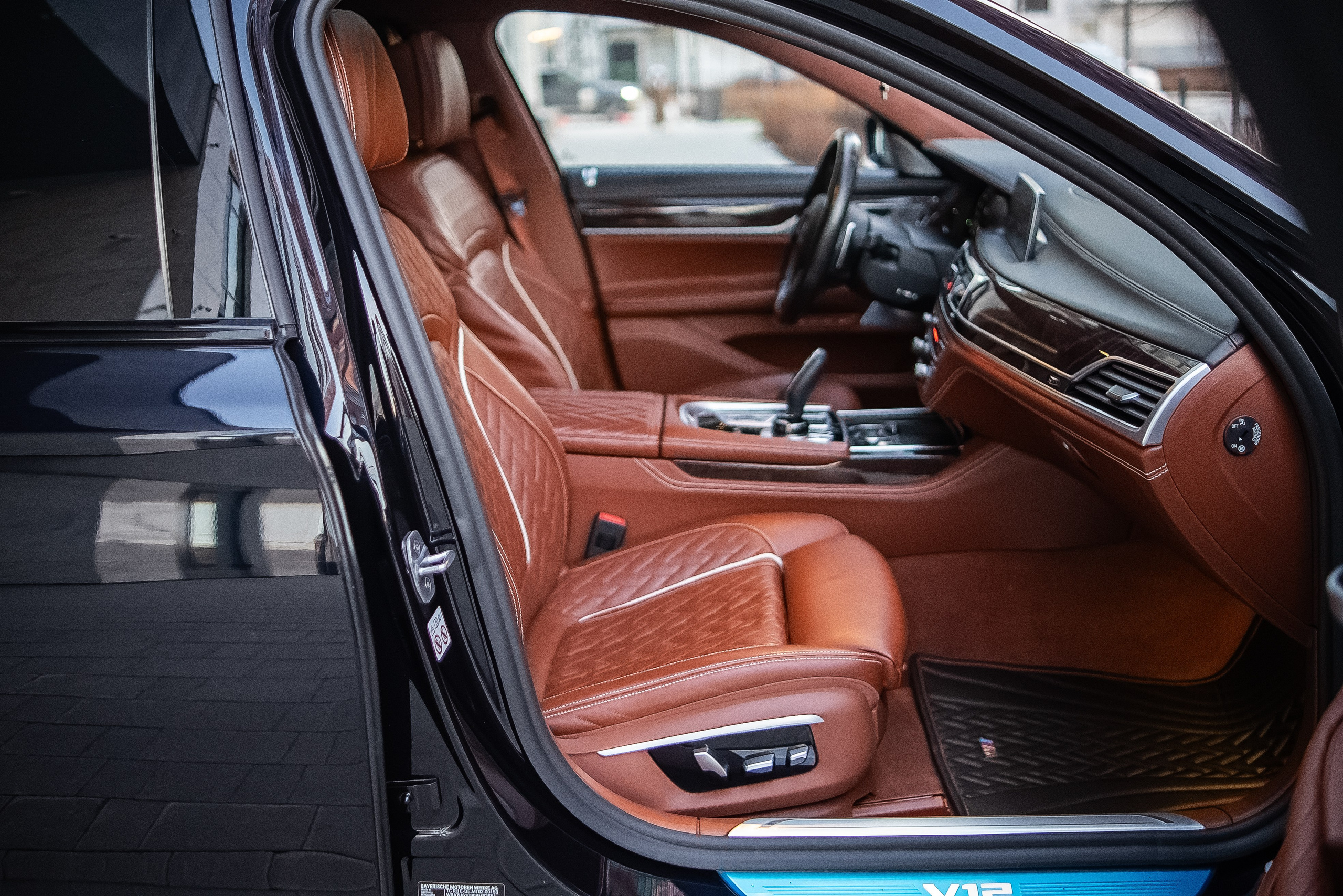 BMW 760Li. Фотограф в Новосибирске Владислав Унтерберг