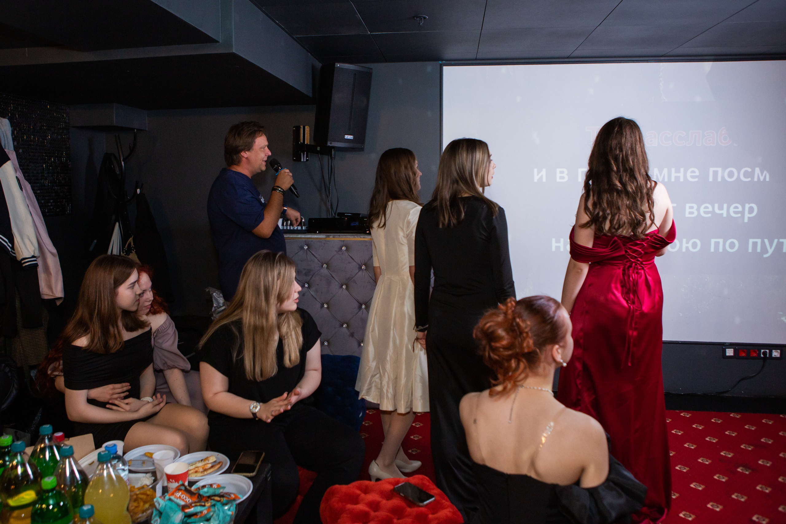 Праздники в школе. Репортажный фотограф Ирина Сухарева