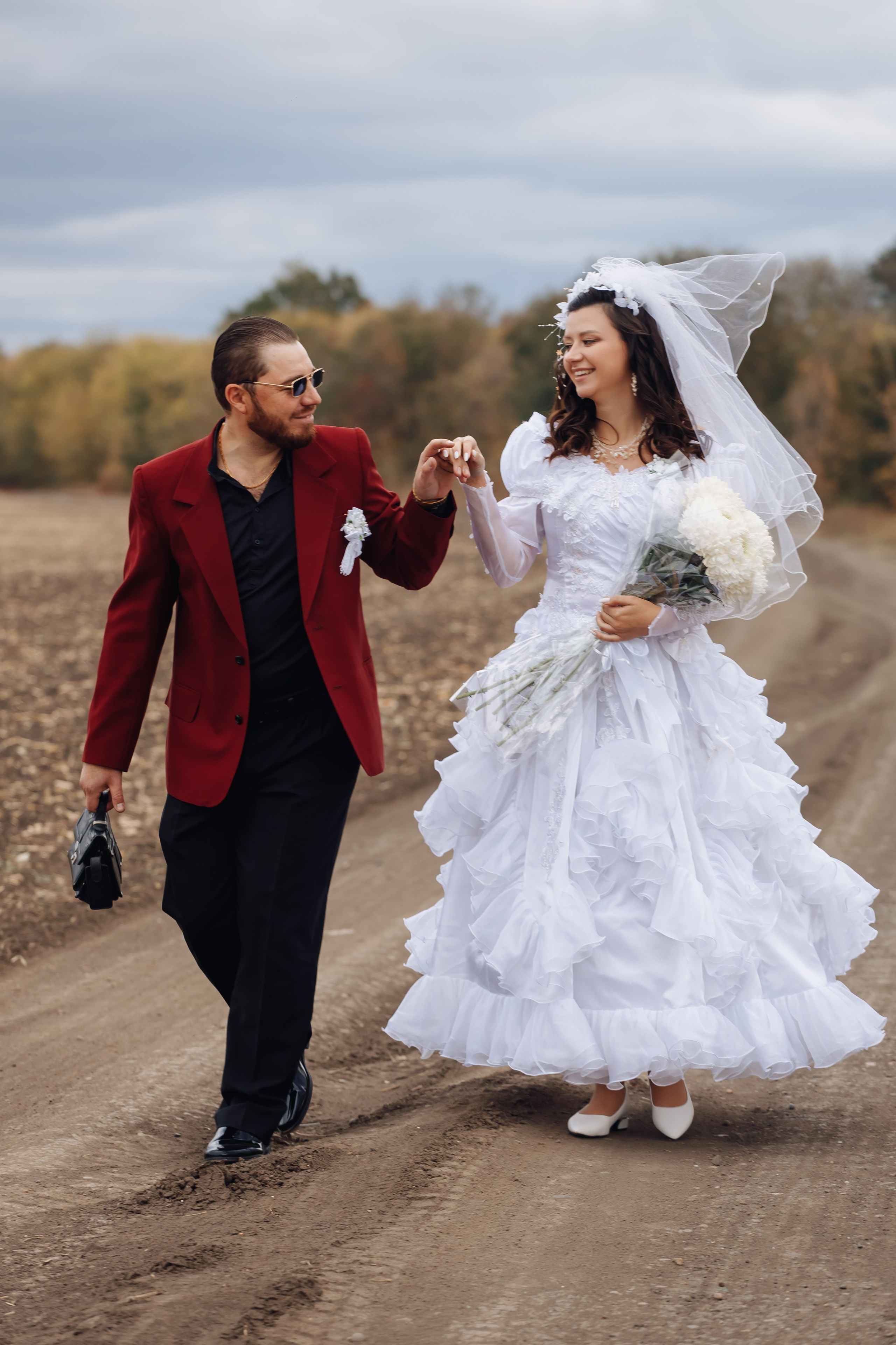 Свадебная фотосессия в стиле 90-х. Свадебный и семейный фотограф в Краснодарском крае Мария Данилкина