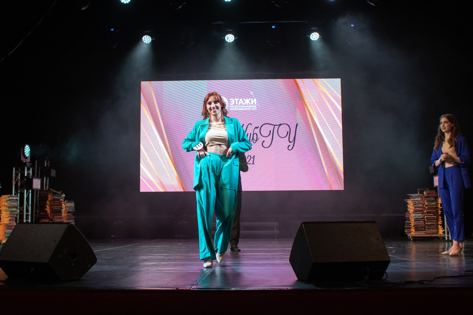 Конкурс красоты Мисс КубГУ 2021. Репортажный, промышленный и маркетплейс-фотограф Дмитрий Чернат