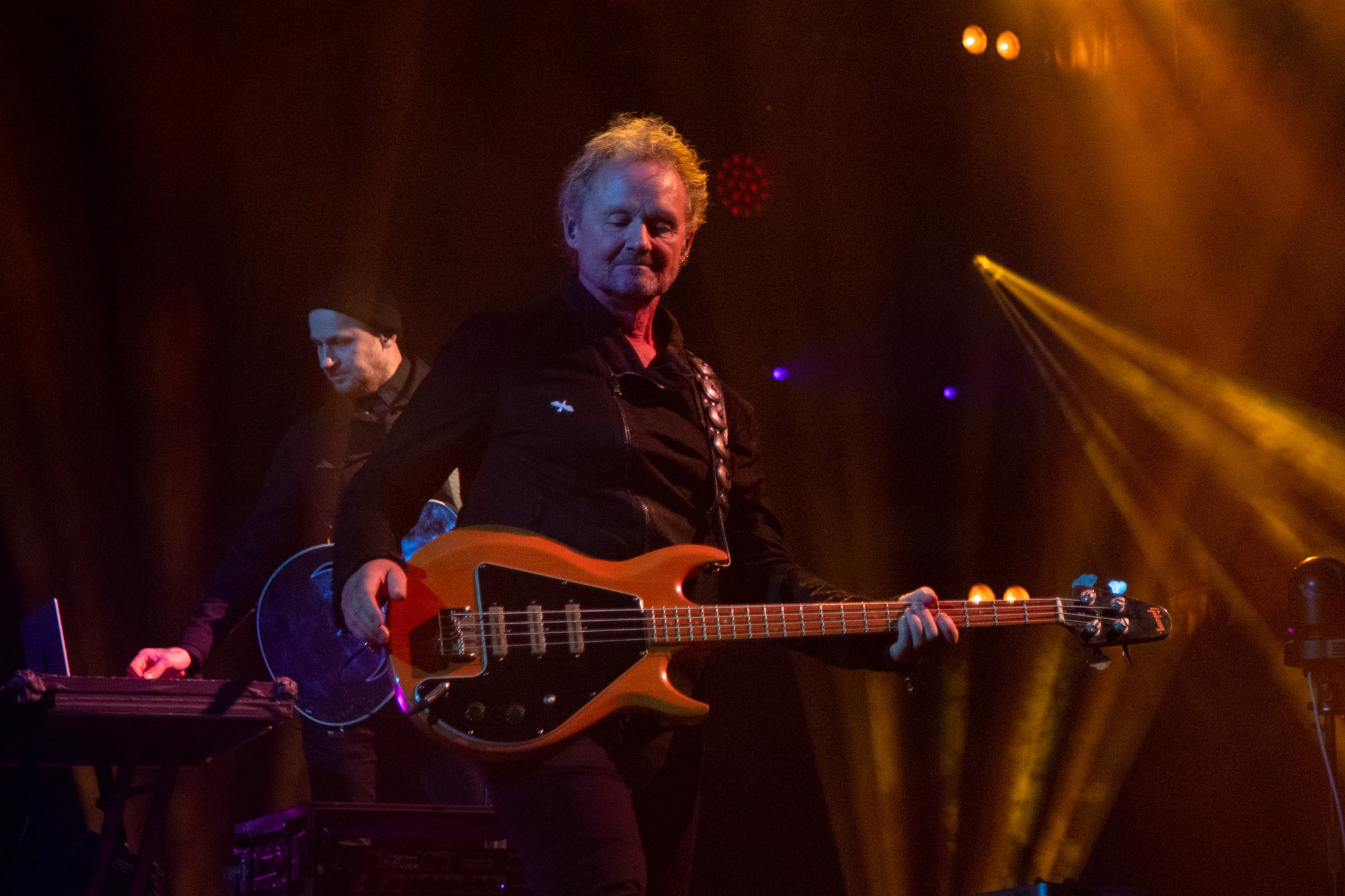 Группа «КИНО». Репортажный, промышленный и маркетплейс-фотограф Дмитрий Чернат