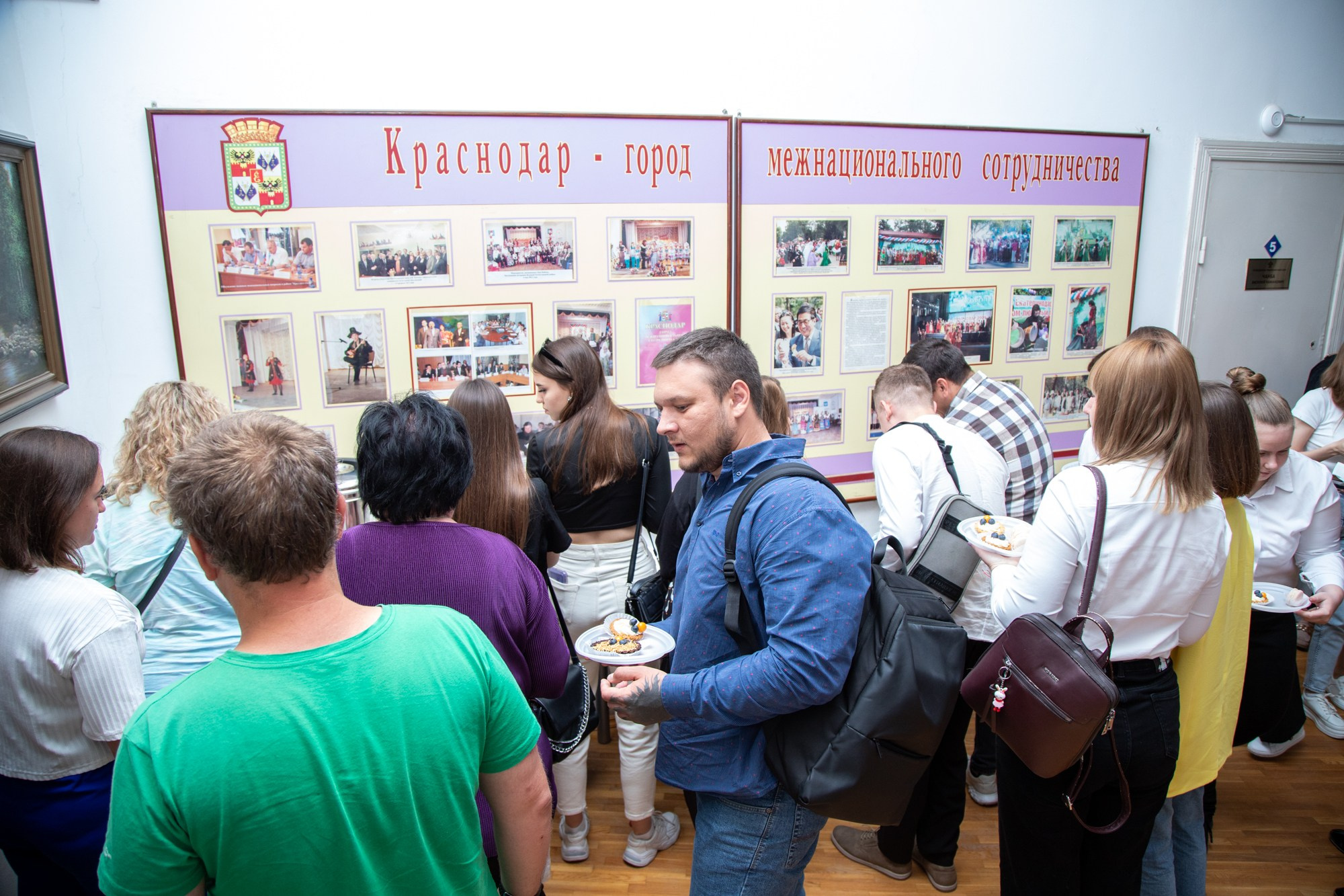 Встреча с победителями грантов «Росмолодёжи». Репортажный, промышленный и маркетплейс-фотограф Дмитрий Чернат