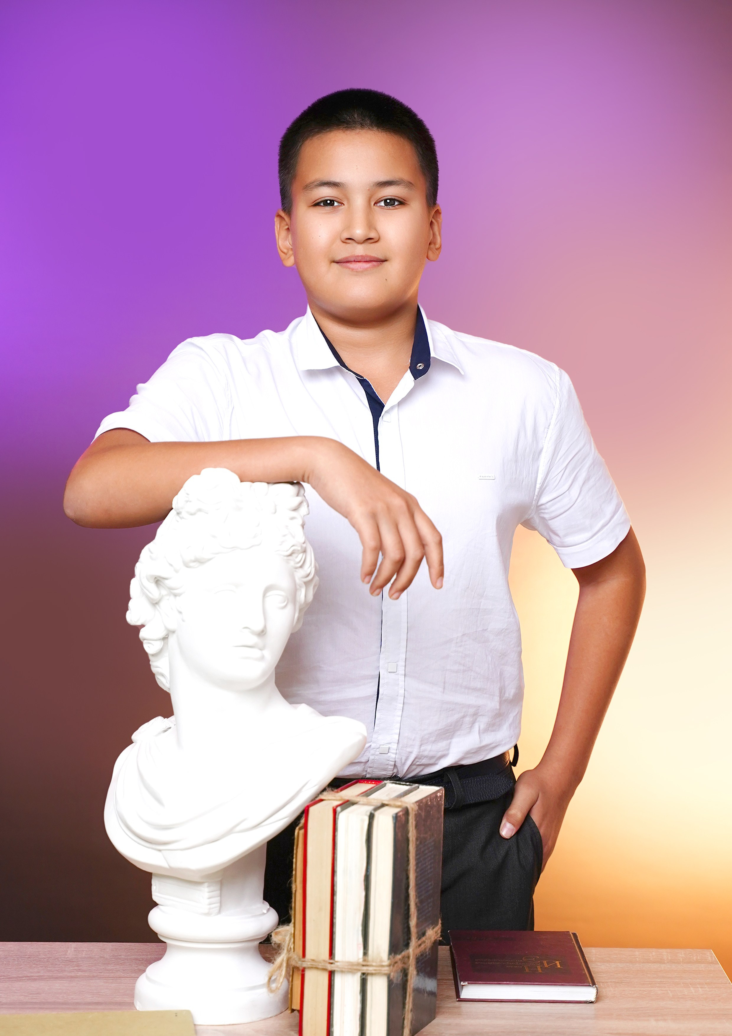 Портреты старшие классы. MEMENTO.Выпускные альбомы, школьные, юбилейные и другие книги. Ростов-на-Дону