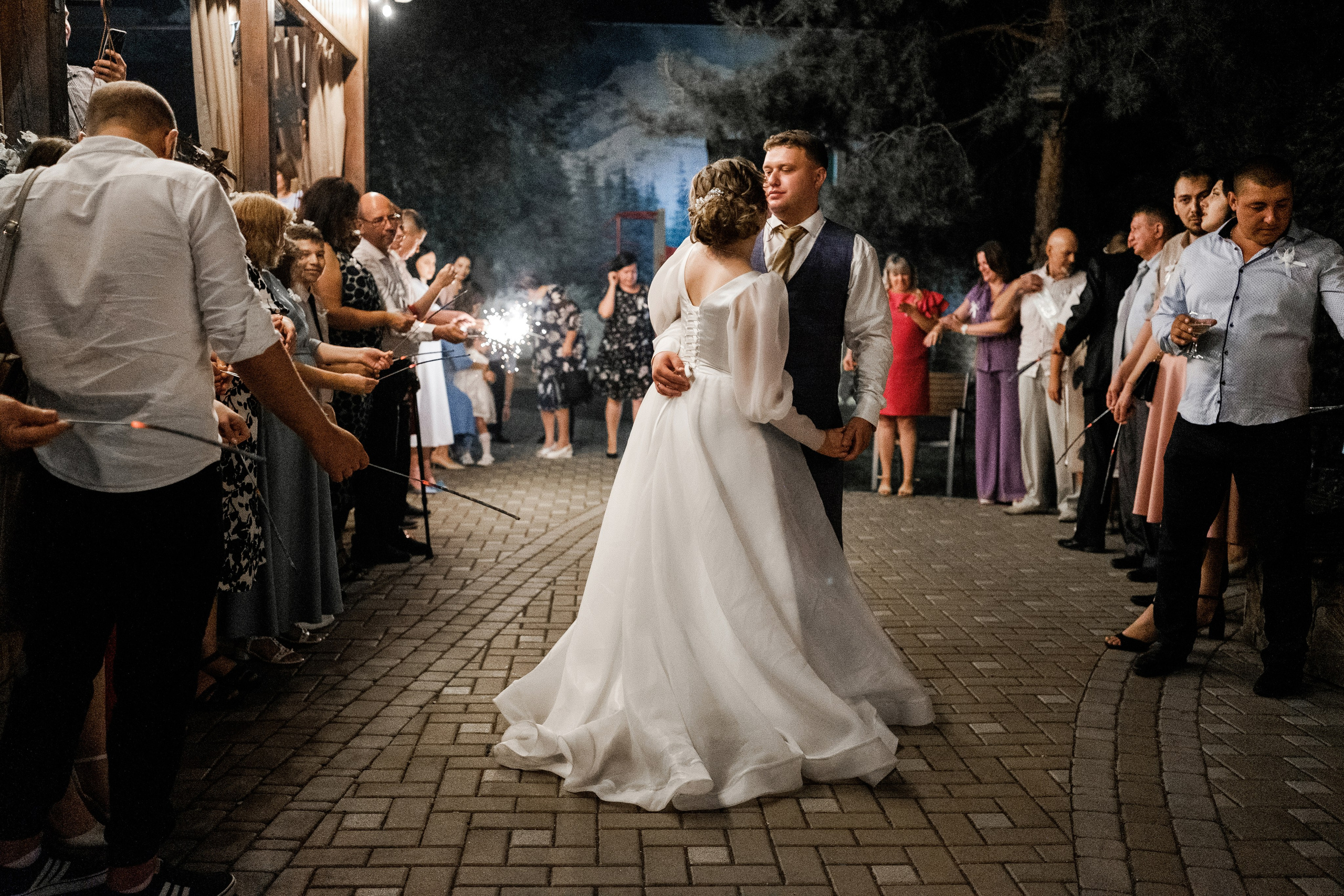 Виктор и Анна. Свадебный фотограф | репортаж | праздники | крещение