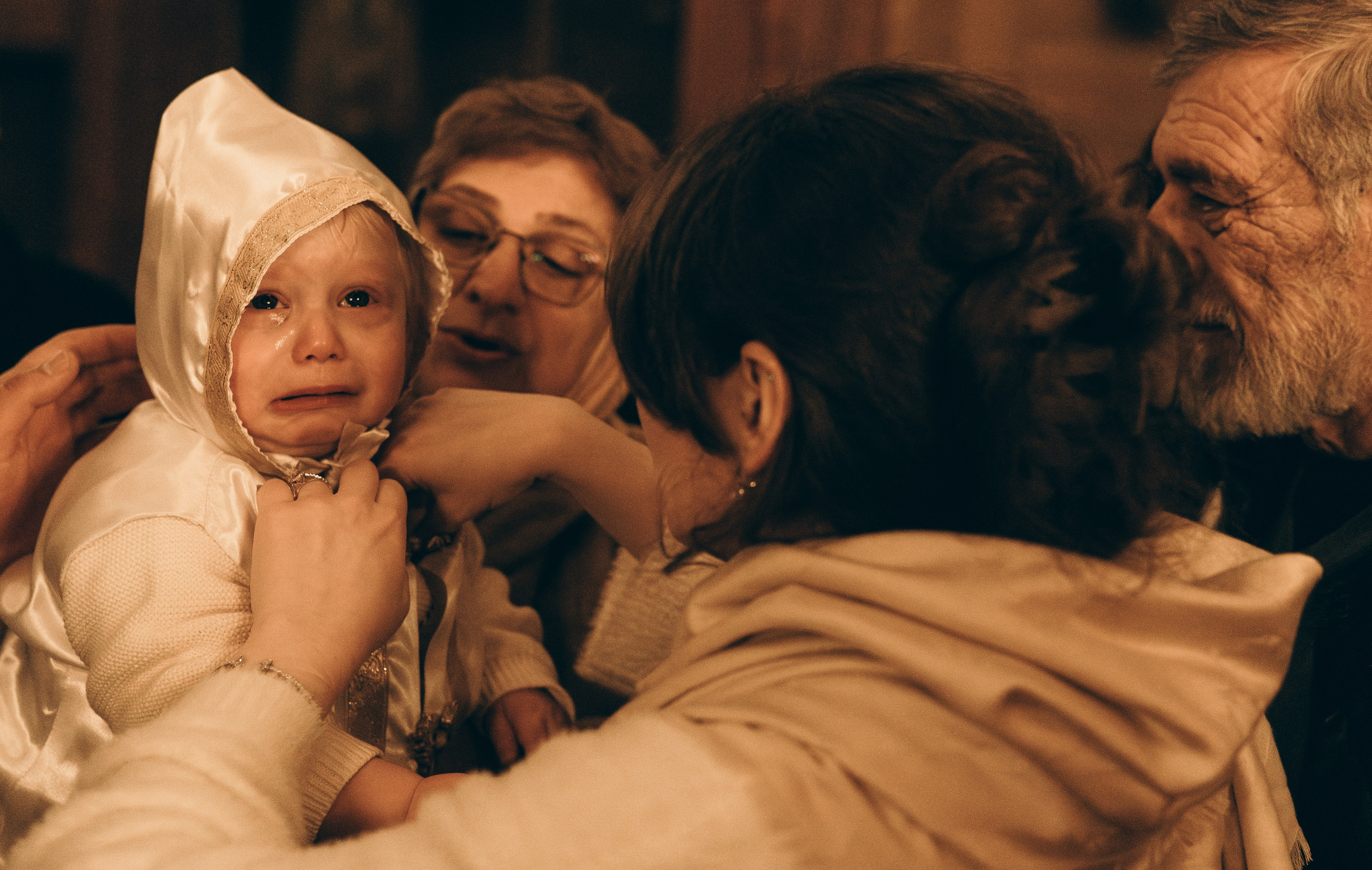 Таинство Крещения в Армянской церкви. Семейный, ньюборн фотограф, фотограф на роды в Москве, Виктория Тюльдюкова