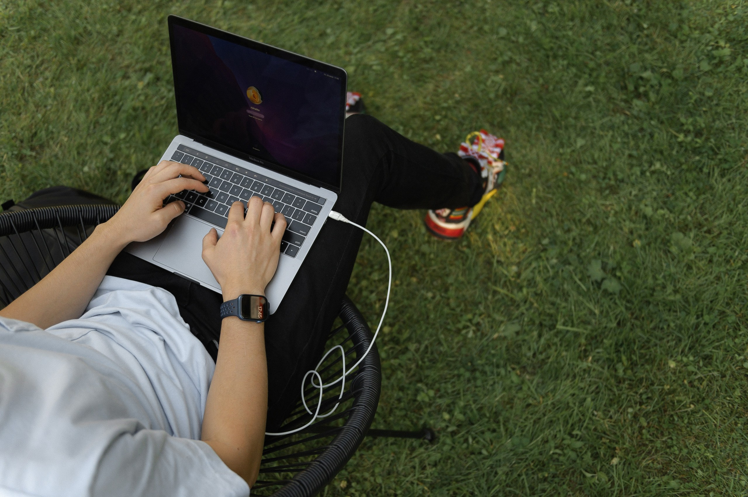 Карим и Ольга вечеринка под открытым небом в «Лесной даче». Афина Ефимова. Свадебный фотограф Москва