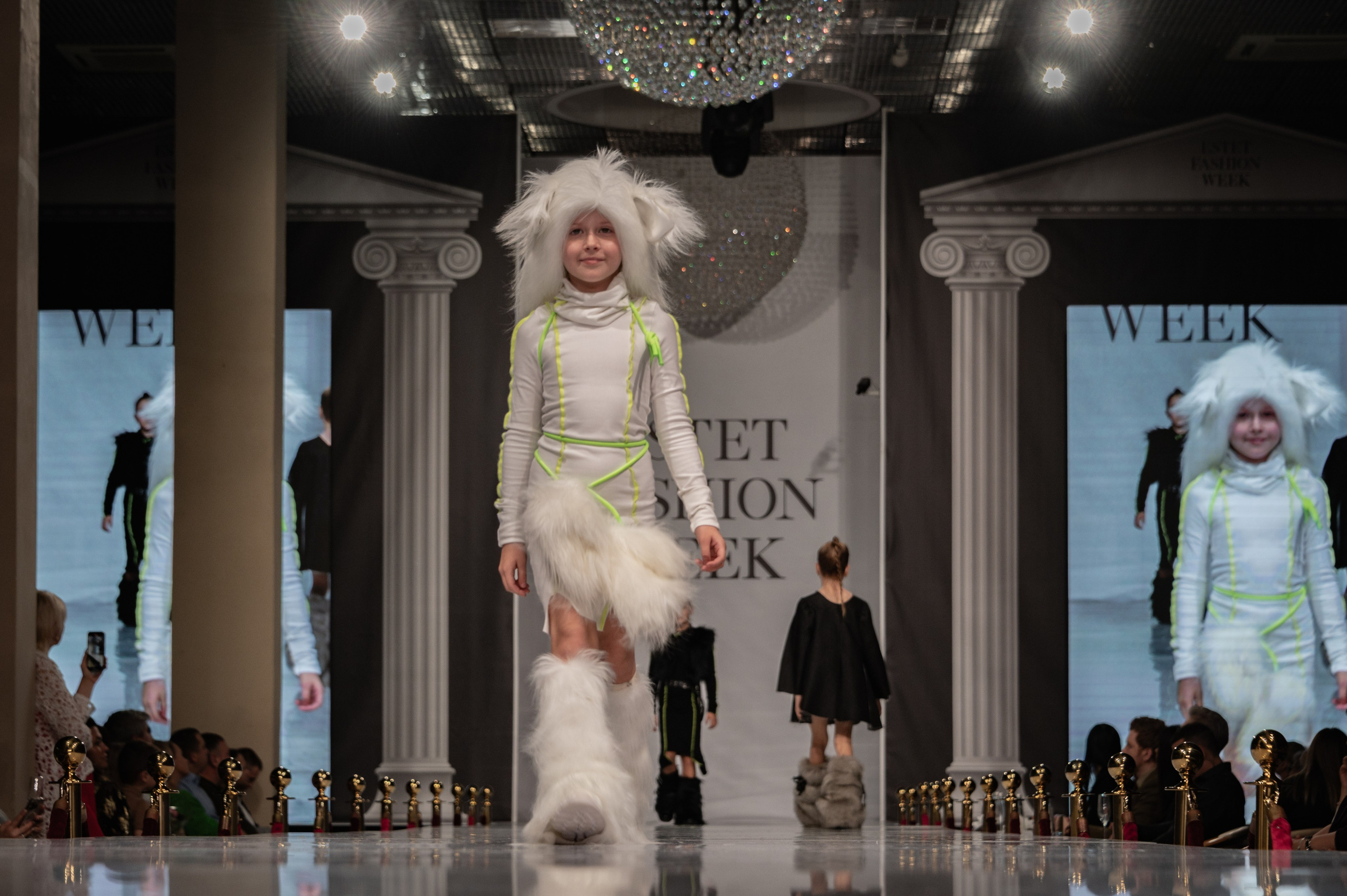 Estet Fashion Week-2023. Фотограф Роман Адлер