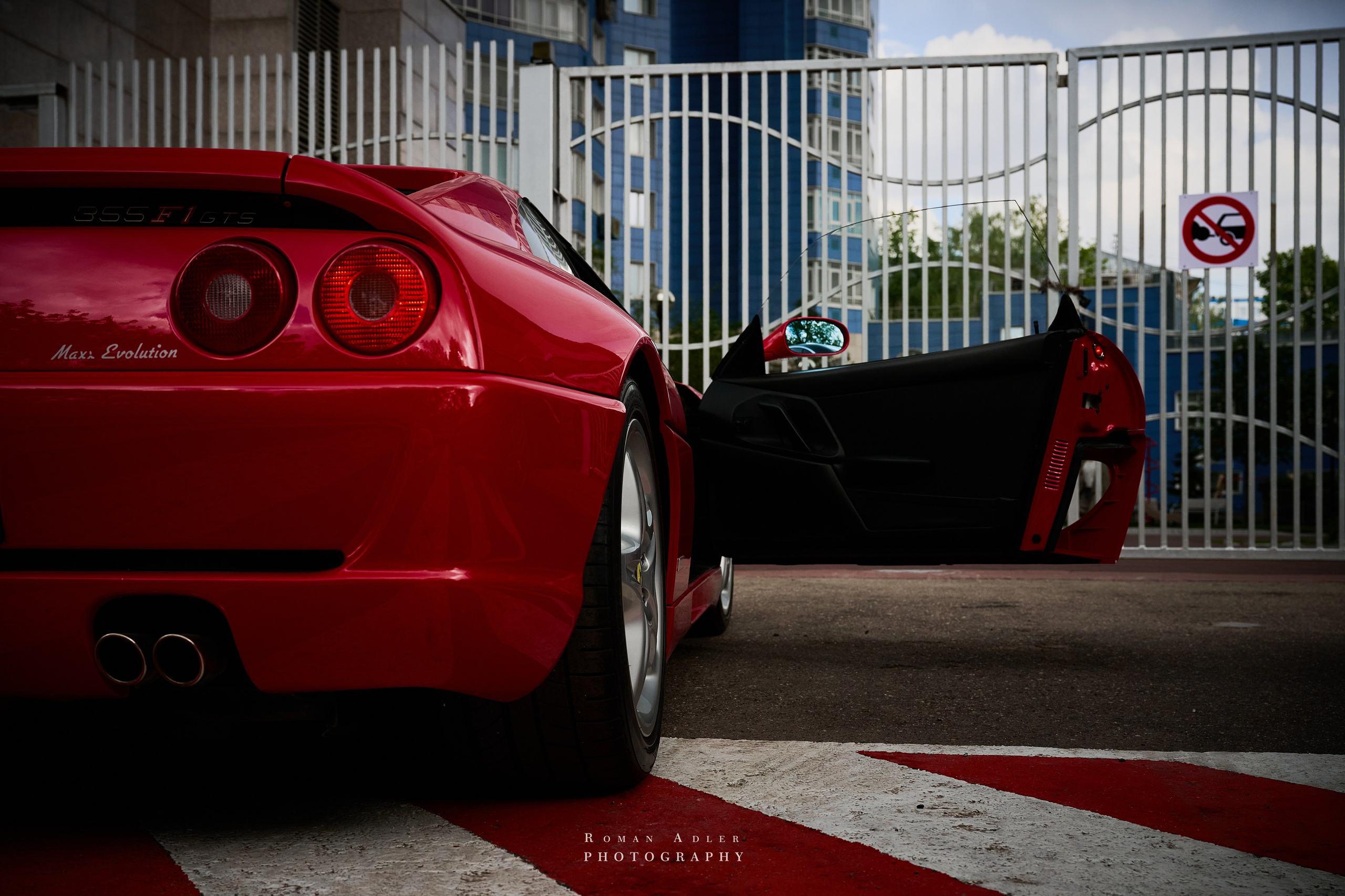 Ferrari 355 GTS. Фотограф Роман Адлер